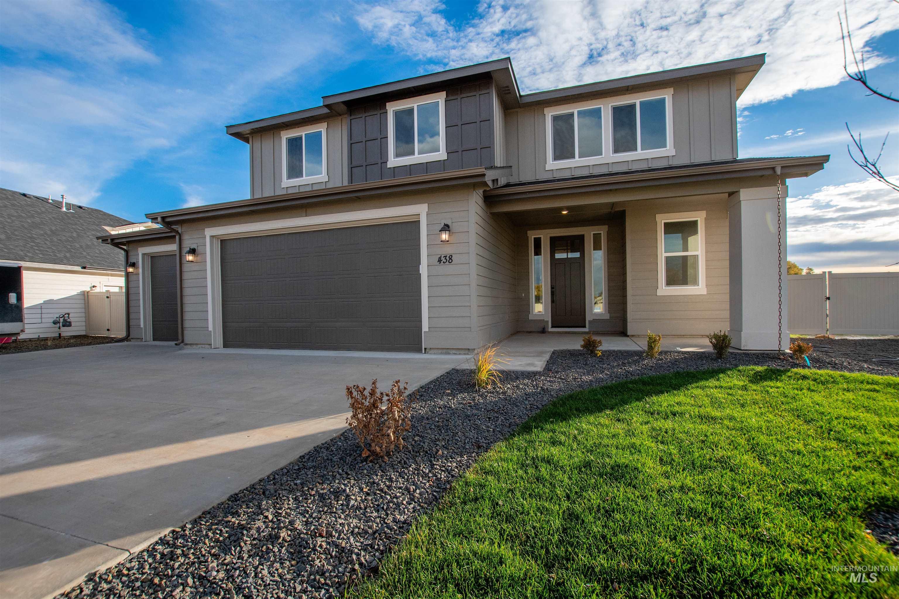 438 October Sky, New Plymouth, Idaho 83655, 5 Bedrooms, 2.5 Bathrooms, Residential For Sale, Price $469,000, 98951483