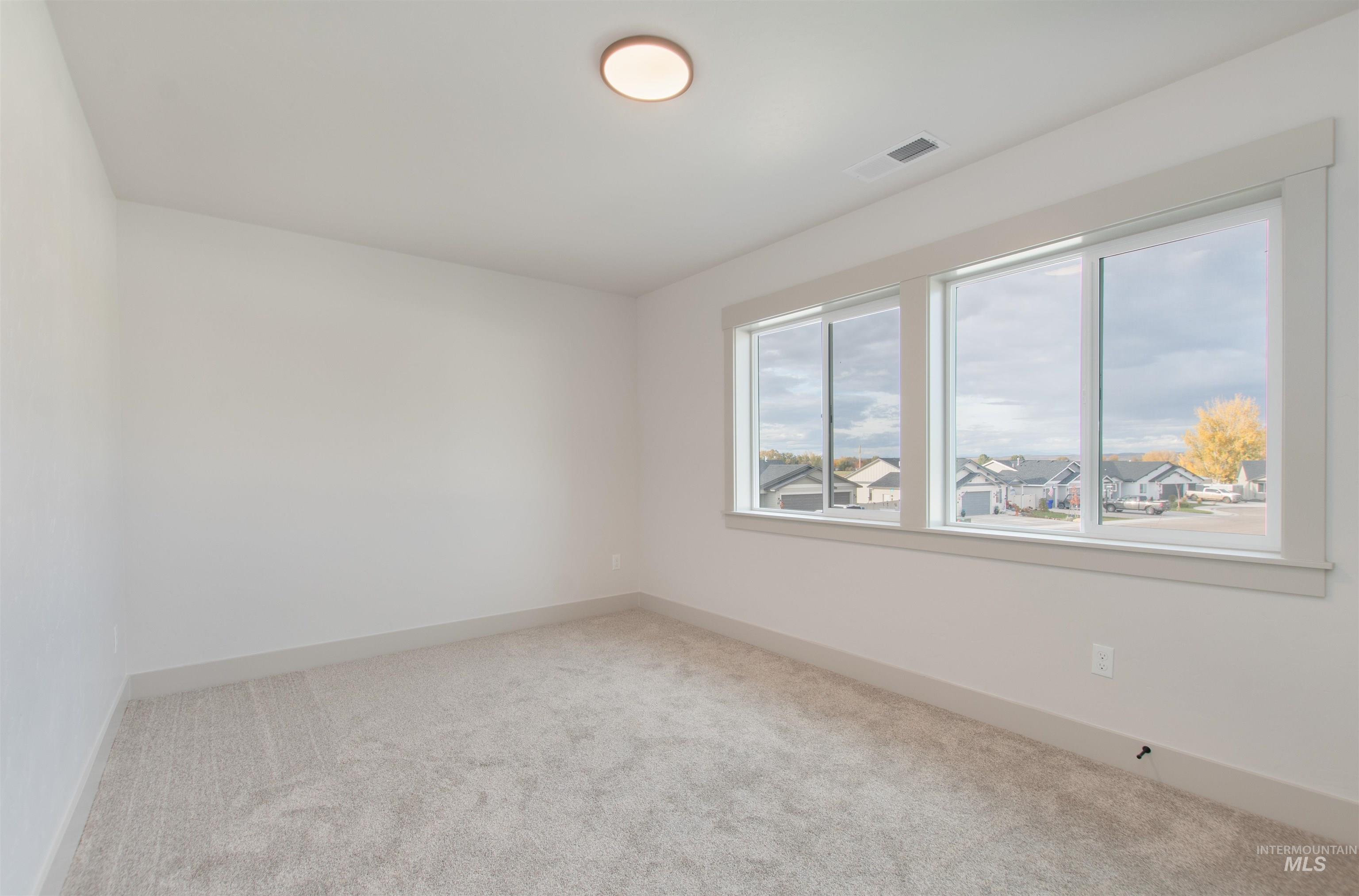 438 October Sky, New Plymouth, Idaho 83655, 5 Bedrooms, 2.5 Bathrooms, Residential For Sale, Price $469,000, 98951483