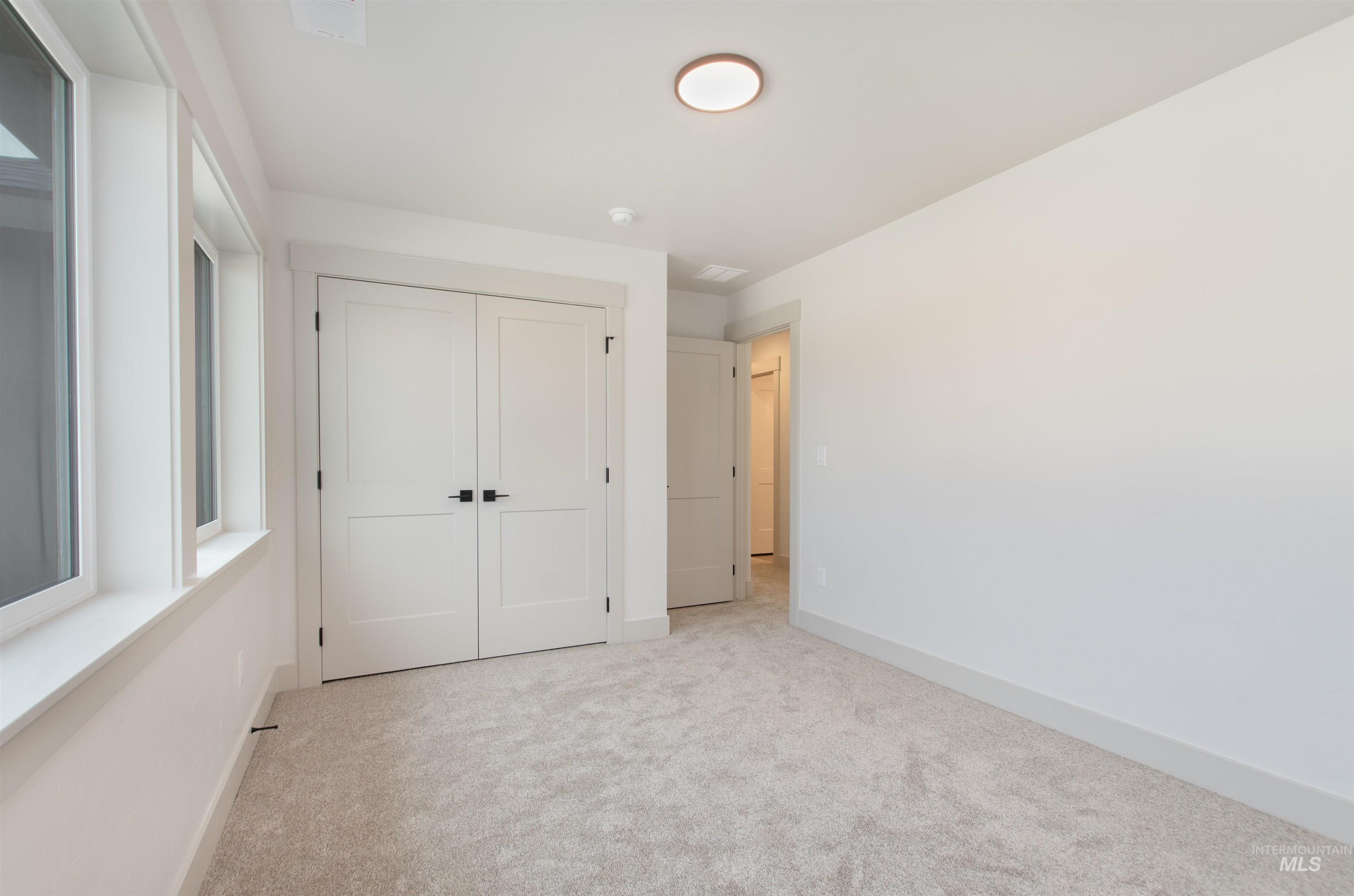 438 October Sky, New Plymouth, Idaho 83655, 5 Bedrooms, 2.5 Bathrooms, Residential For Sale, Price $469,000, 98951483