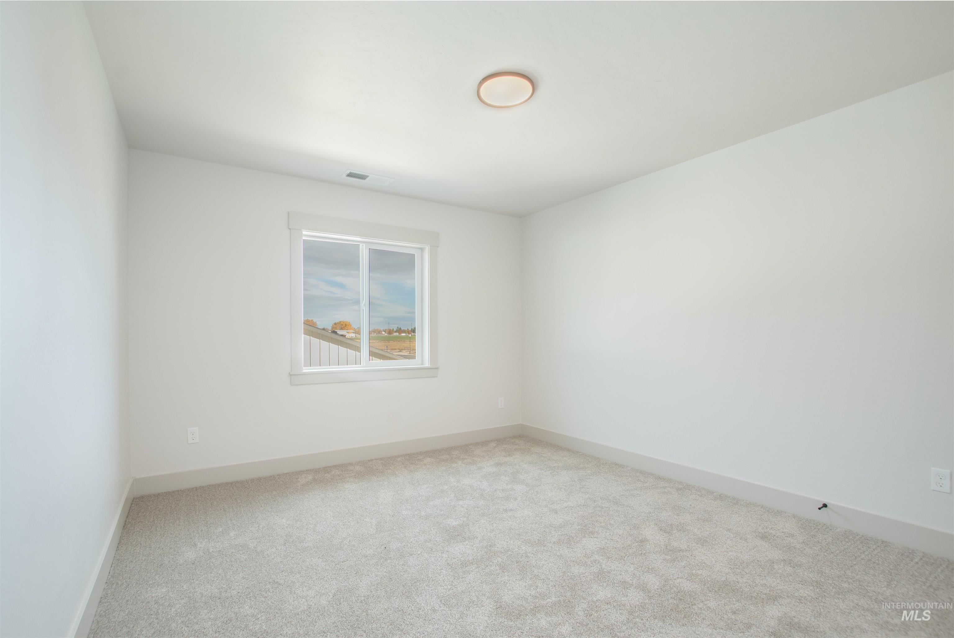 438 October Sky, New Plymouth, Idaho 83655, 5 Bedrooms, 2.5 Bathrooms, Residential For Sale, Price $469,000, 98951483