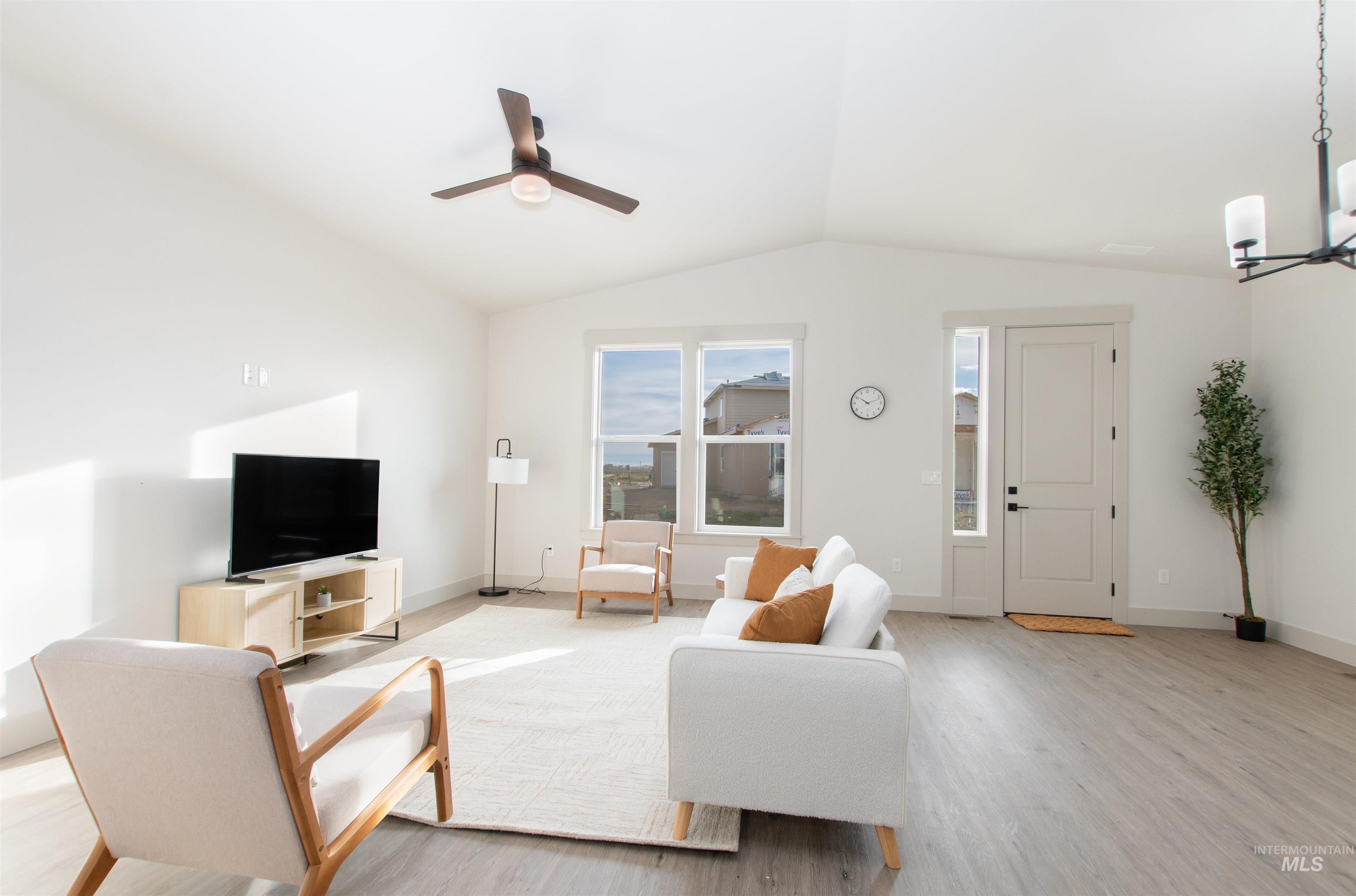 438 October Sky, New Plymouth, Idaho 83655, 5 Bedrooms, 2.5 Bathrooms, Residential For Sale, Price $469,000, 98951483