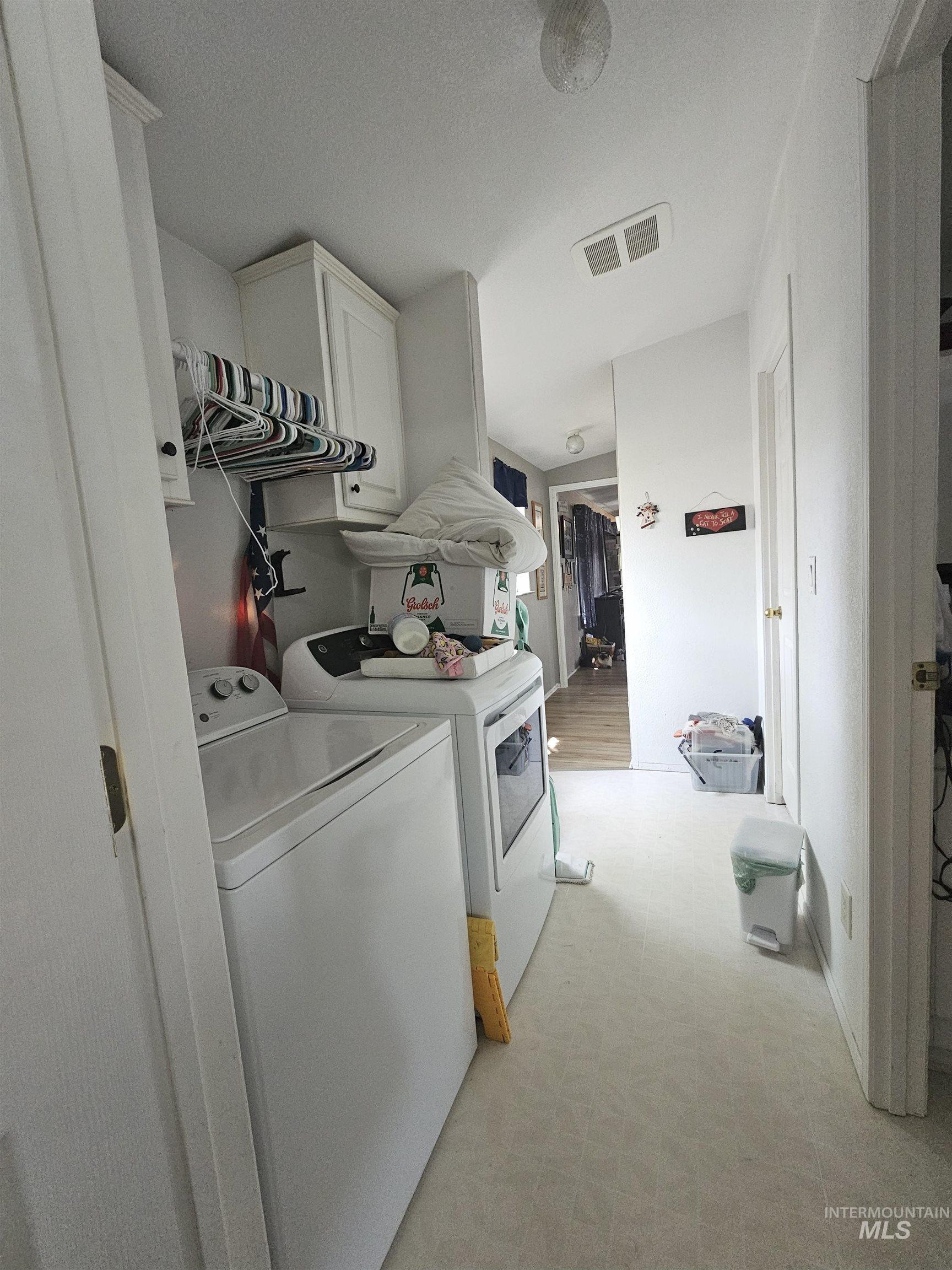 609 N Almon, Moscow, Idaho 83843, 2 Bedrooms, 2 Bathrooms, Residential For Sale, Price $109,000,MLS 98951491