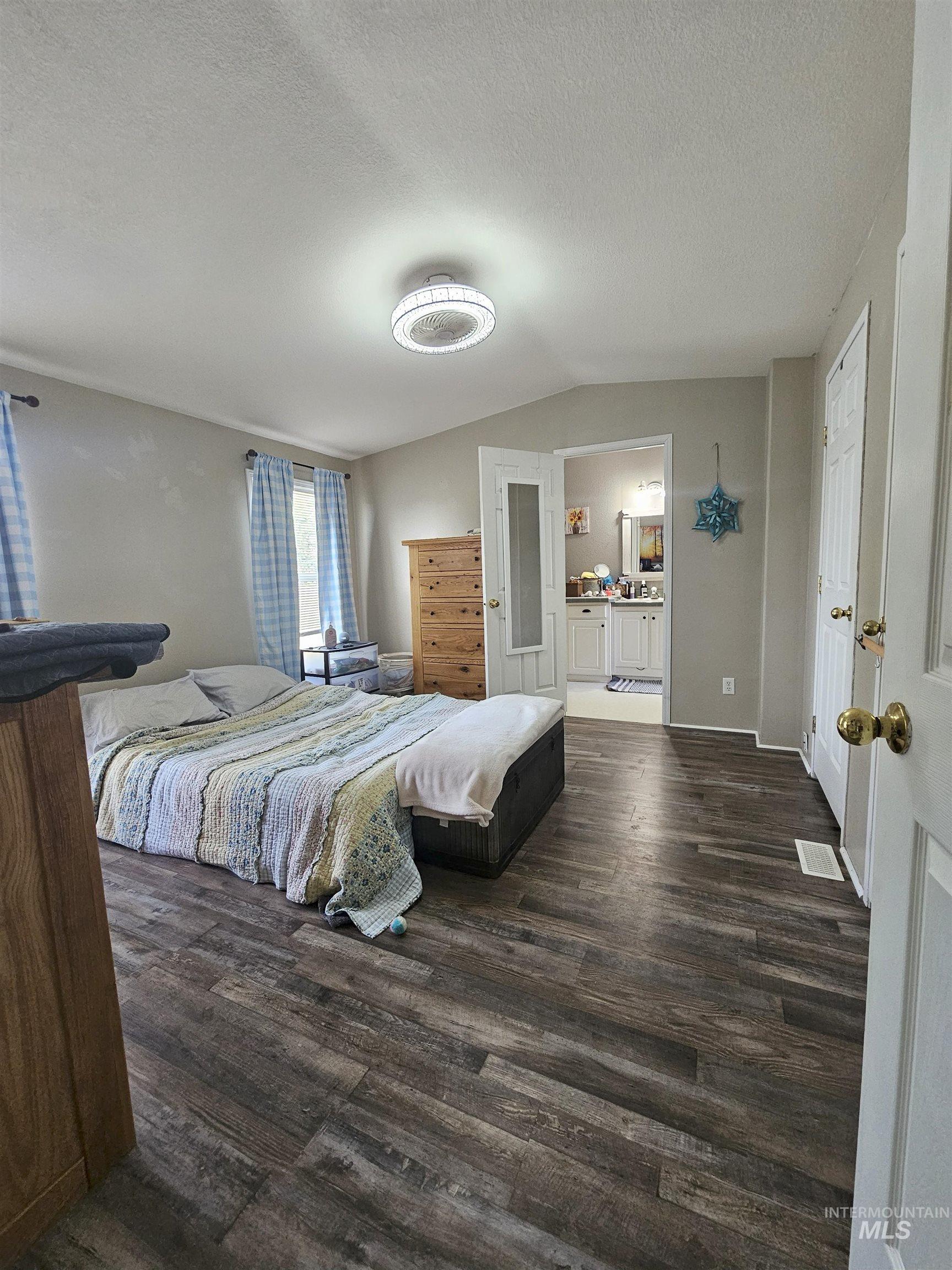 609 N Almon, Moscow, Idaho 83843, 2 Bedrooms, 2 Bathrooms, Residential For Sale, Price $109,000,MLS 98951491