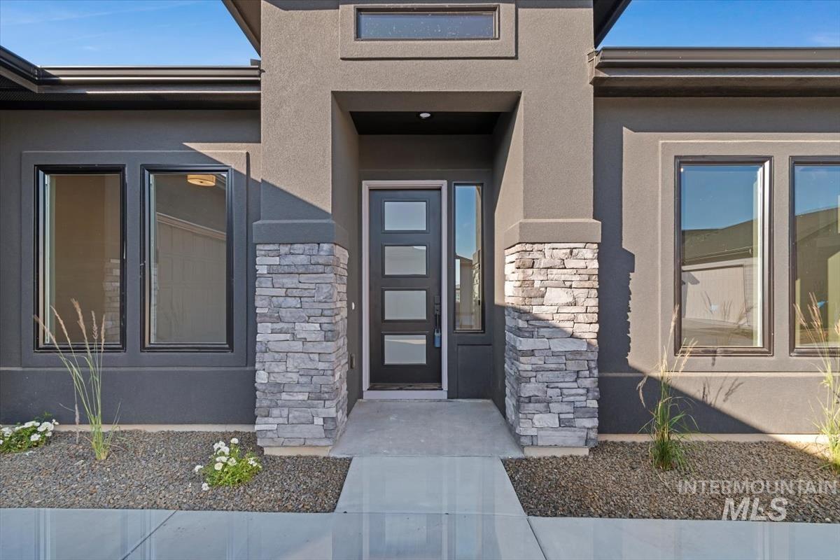 11343 W Perthshire Ln, Kuna, Idaho 83634, 3 Bedrooms, 2 Bathrooms, Residential For Sale, Price $719,880,MLS 98951585