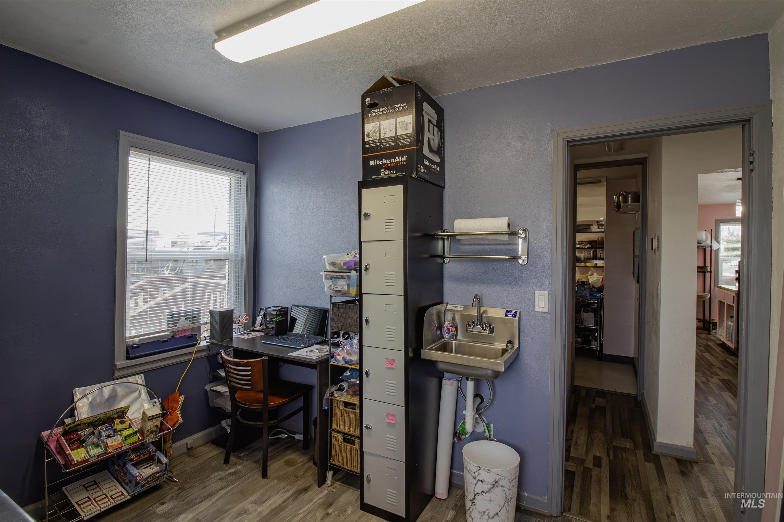 220 S Iowa Avenue, Fruitland, Idaho 83619, Business/Commercial For Sale, Price $219,900, 98951678