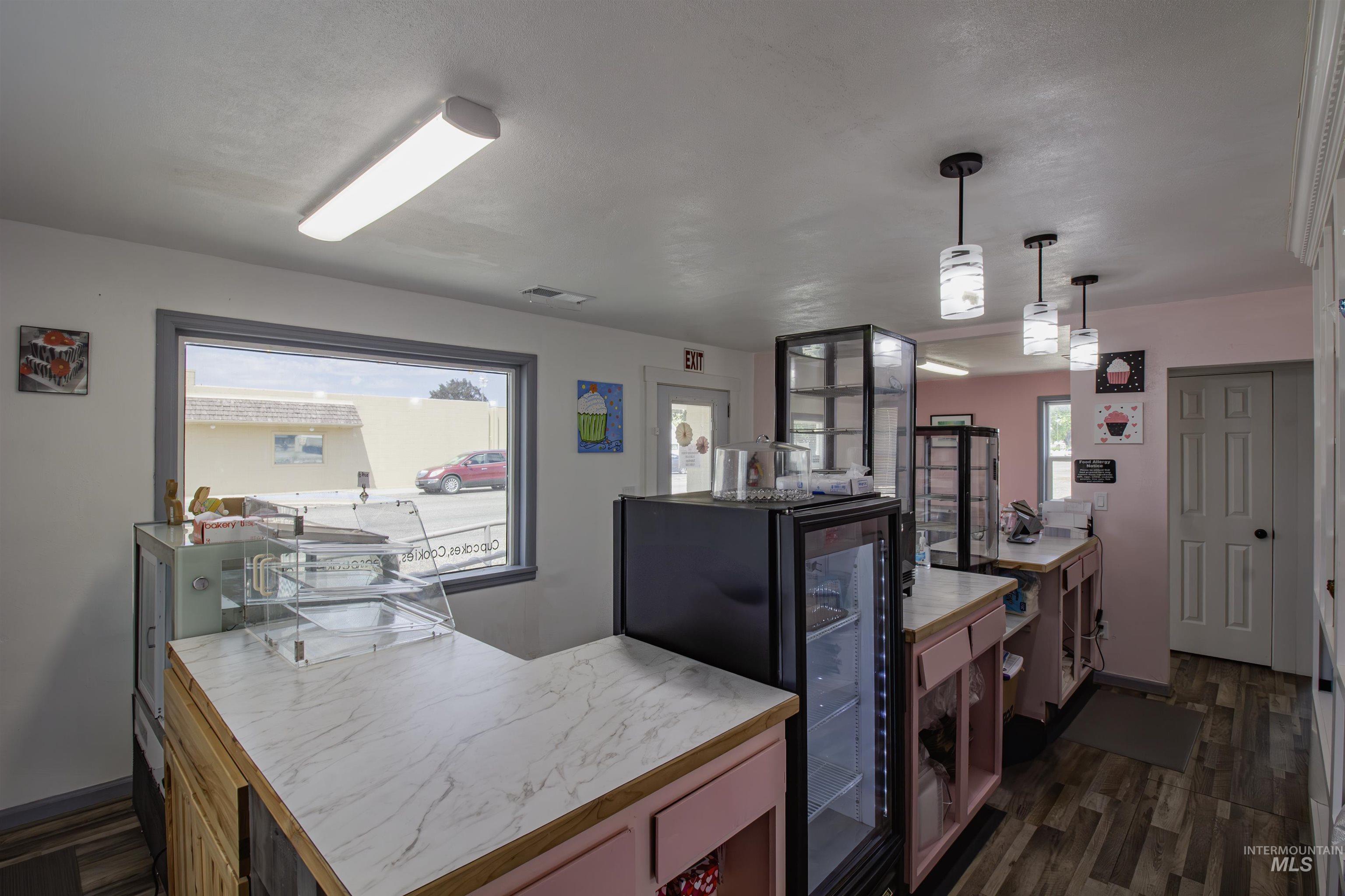 220 S Iowa Avenue, Fruitland, Idaho 83619, Business/Commercial For Sale, Price $219,900, 98951678