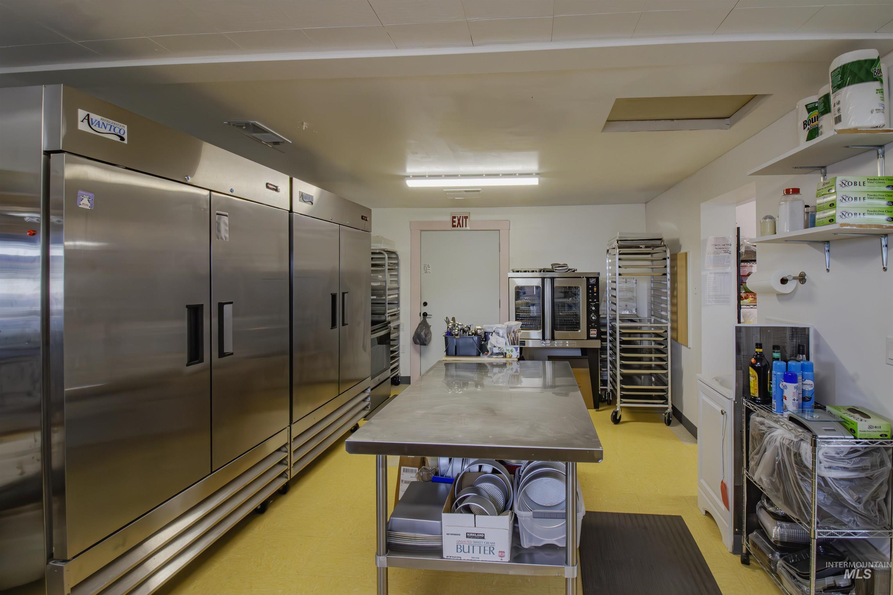 220 S Iowa Avenue, Fruitland, Idaho 83619, Business/Commercial For Sale, Price $219,900, 98951678