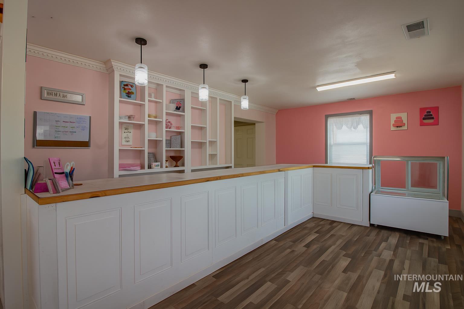 220 S Iowa Avenue, Fruitland, Idaho 83619, Business/Commercial For Sale, Price $219,900, 98951678