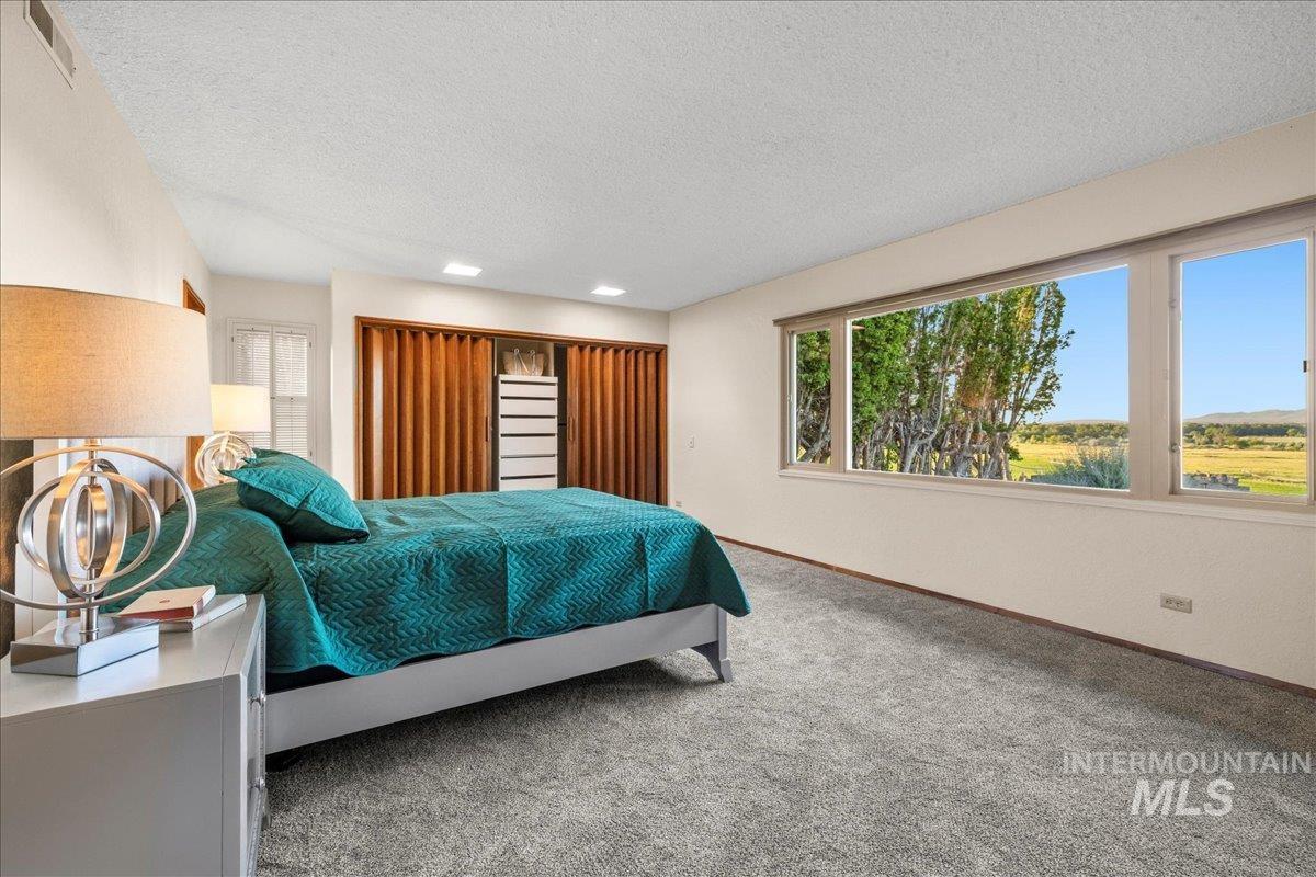 2401 Terrace Drive, Caldwell, Idaho 83605, 2 Bedrooms, 3 Bathrooms, Residential For Sale, Price $629,000,MLS 98951766