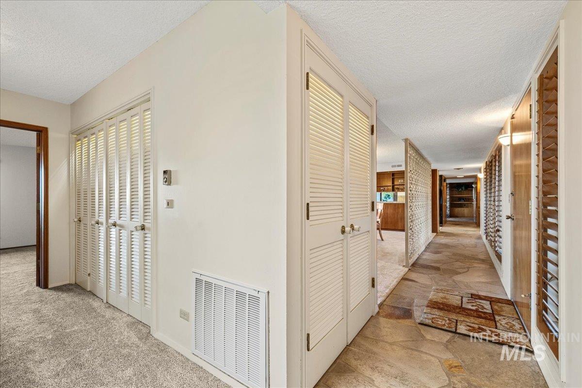 2401 Terrace Drive, Caldwell, Idaho 83605, 2 Bedrooms, 3 Bathrooms, Residential For Sale, Price $629,000,MLS 98951766