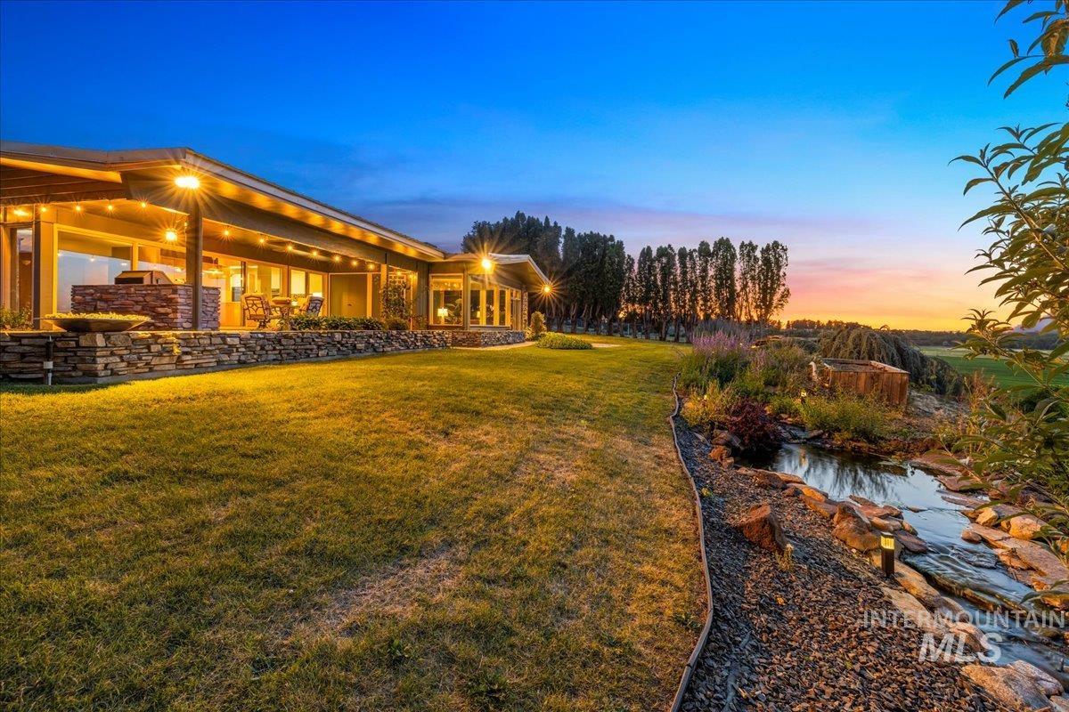 2401 Terrace Drive, Caldwell, Idaho 83605, 2 Bedrooms, 3 Bathrooms, Residential For Sale, Price $629,000,MLS 98951766