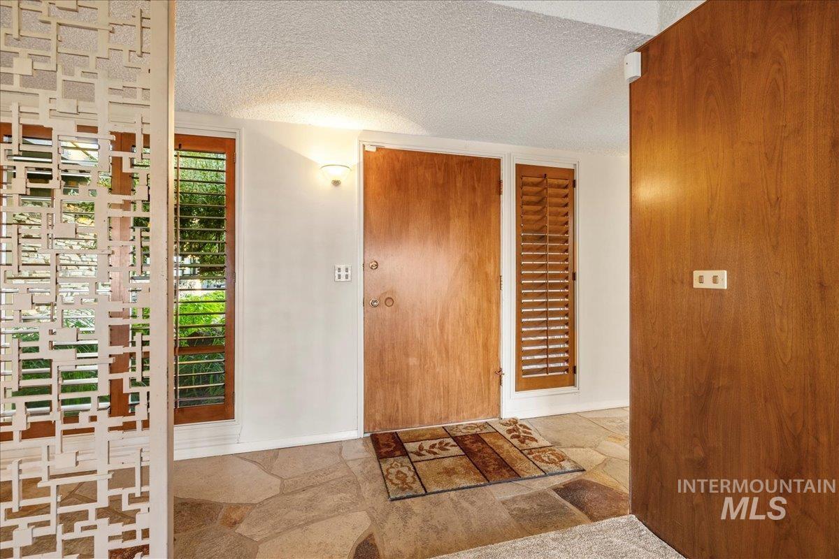 2401 Terrace Drive, Caldwell, Idaho 83605, 2 Bedrooms, 3 Bathrooms, Residential For Sale, Price $629,000,MLS 98951766