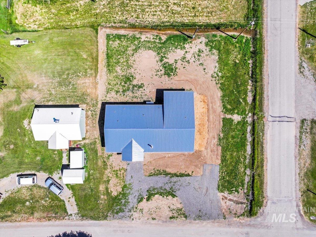 180 E Elmore, Richfield, Idaho 83349-0000, 3 Bedrooms, 2 Bathrooms, Residential For Sale, Price $329,900,MLS 98951893