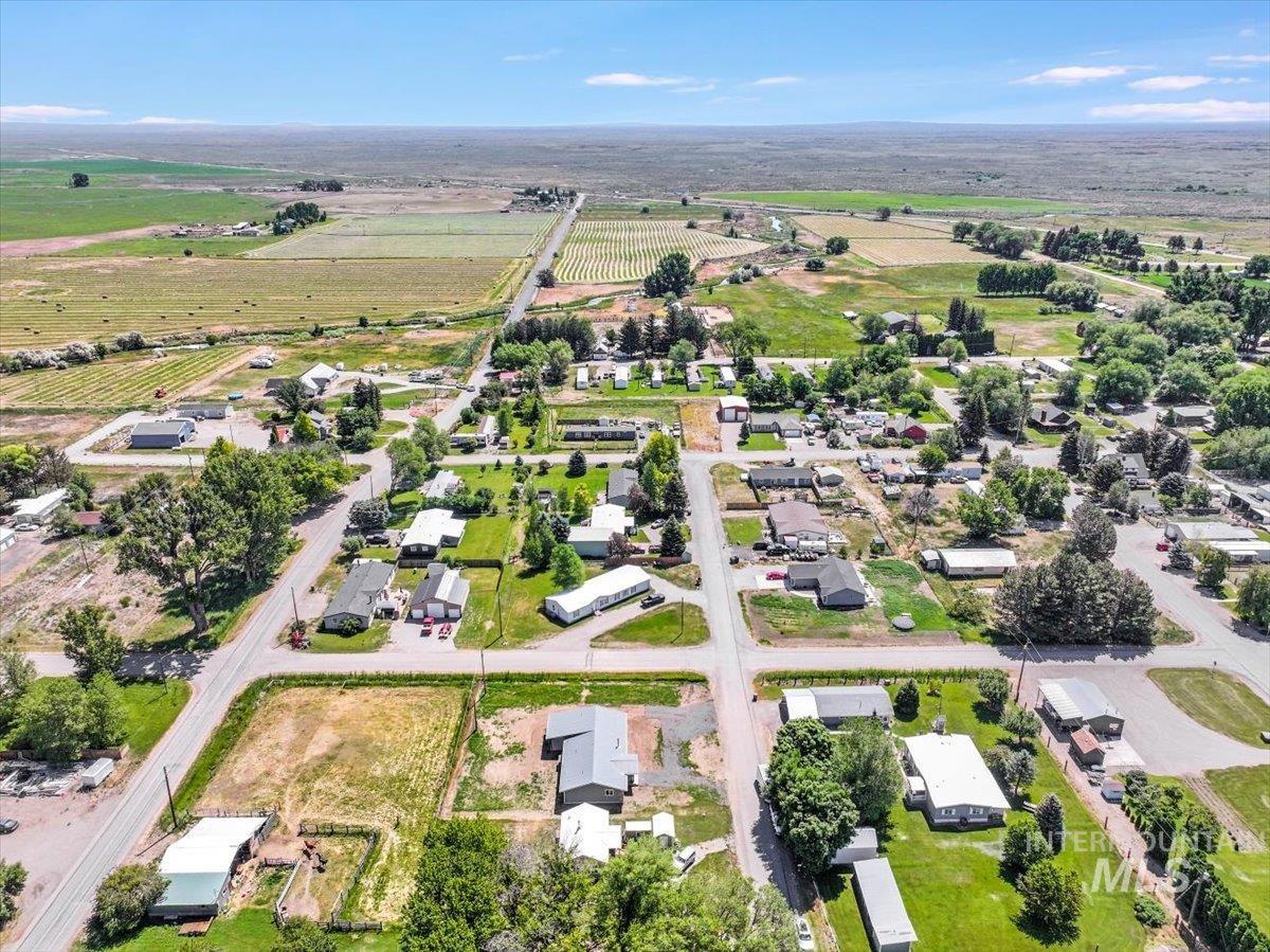 180 E Elmore, Richfield, Idaho 83349-0000, 3 Bedrooms, 2 Bathrooms, Residential For Sale, Price $329,900,MLS 98951893