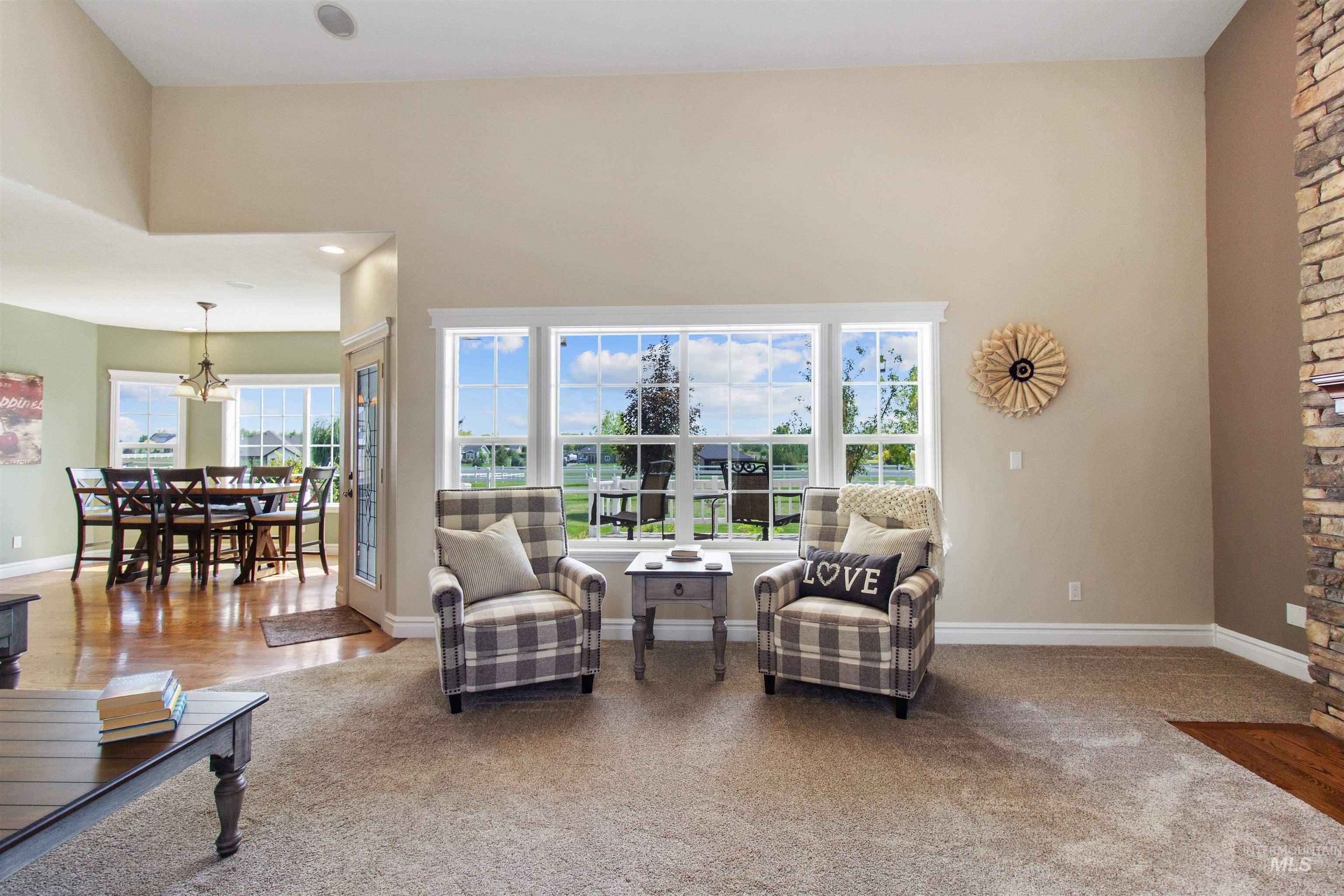 3703 E 3793 N, Kimberly, Idaho 83341-5168, 4 Bedrooms, 3.5 Bathrooms, Residential For Sale, Price $790,000,MLS 98951907