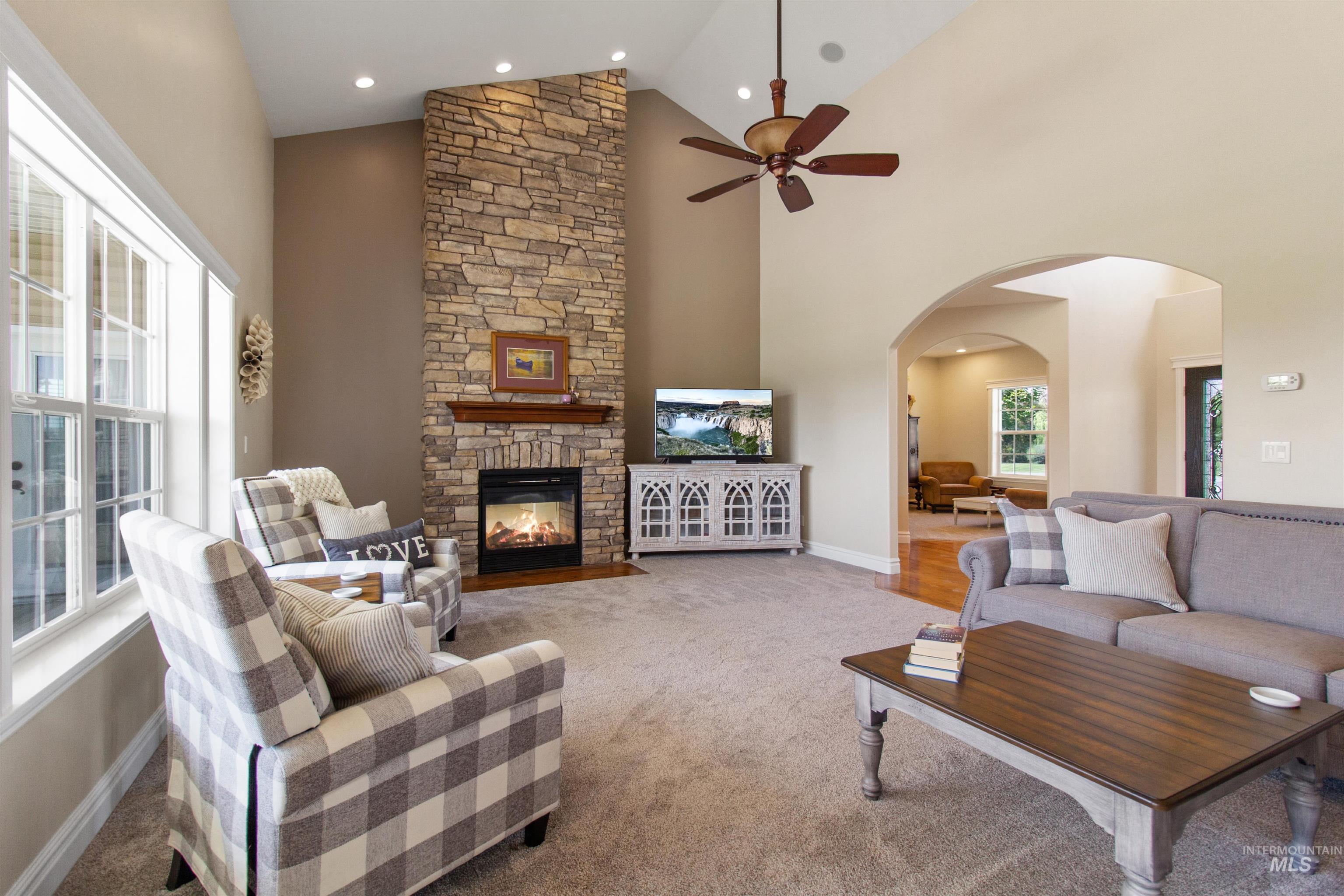 3703 E 3793 N, Kimberly, Idaho 83341-5168, 4 Bedrooms, 3.5 Bathrooms, Residential For Sale, Price $790,000,MLS 98951907