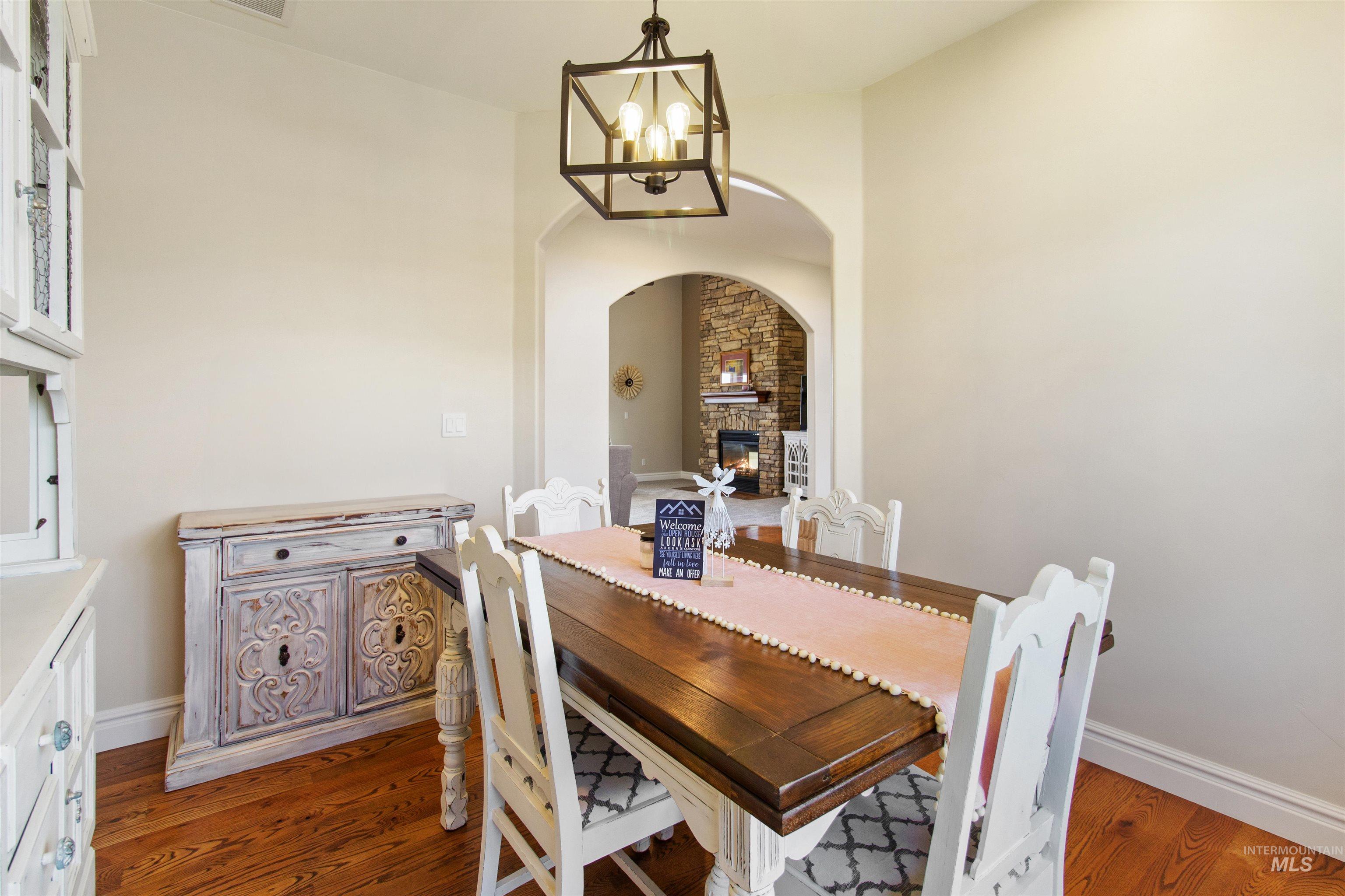 3703 E 3793 N, Kimberly, Idaho 83341-5168, 4 Bedrooms, 3.5 Bathrooms, Residential For Sale, Price $790,000,MLS 98951907