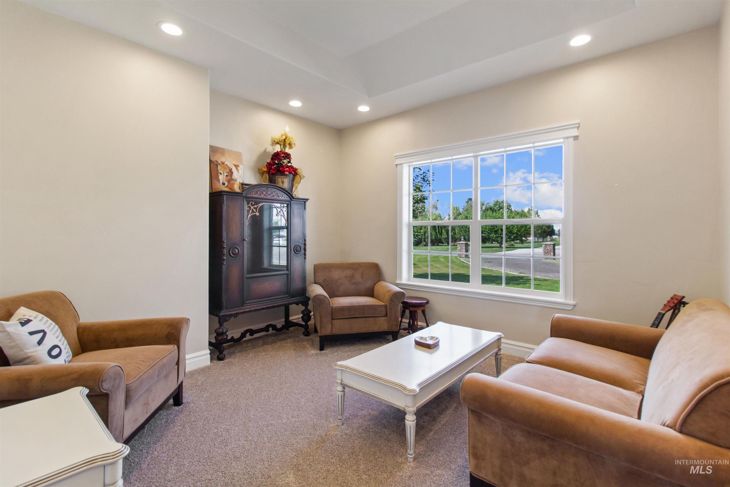 3703 E 3793 N, Kimberly, Idaho 83341-5168, 4 Bedrooms, 3.5 Bathrooms, Residential For Sale, Price $790,000,MLS 98951907