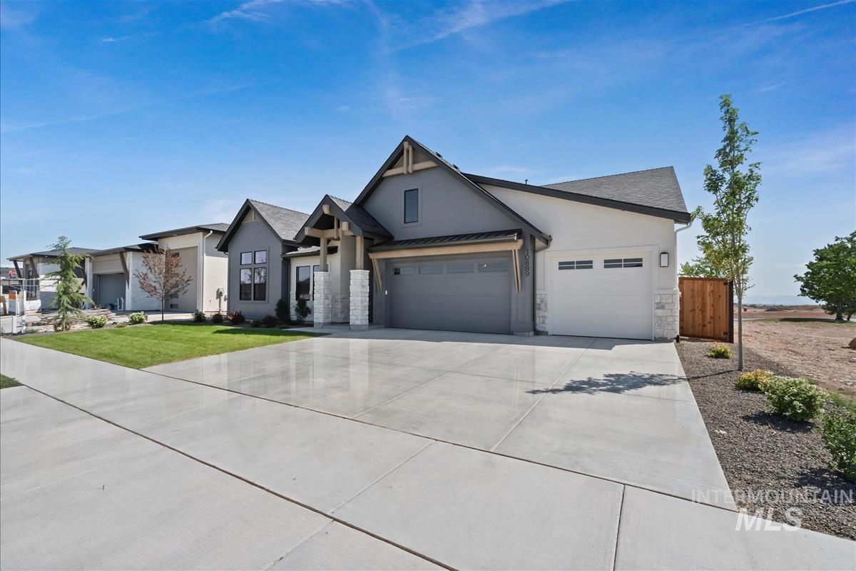 10889 W Cruden Bay Ln, Kuna, Idaho 83634, 3 Bedrooms, 2.5 Bathrooms, Residential For Sale, Price $1,185,000,MLS 98951912