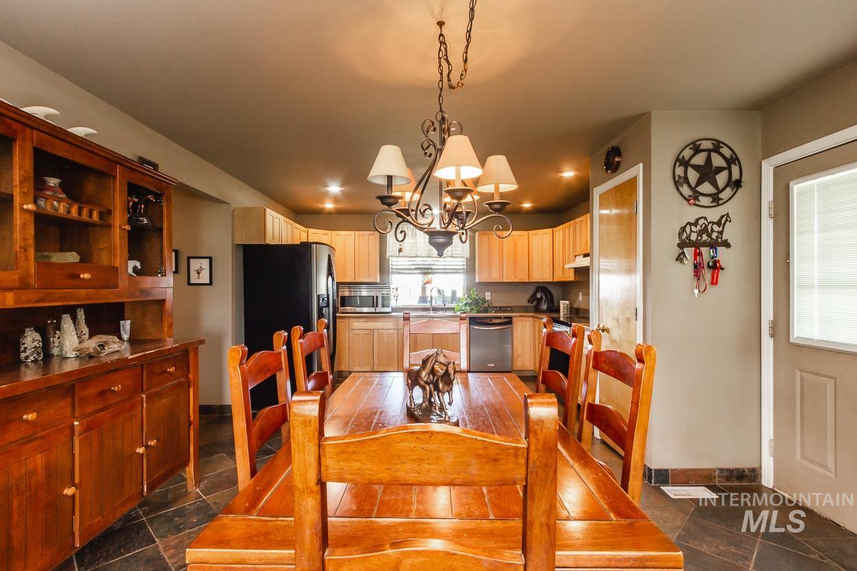 16973 S Vista Ave, Kuna, Idaho 83634, 3 Bedrooms, 2.5 Bathrooms, Residential For Sale, Price $3,749,000, 98951984