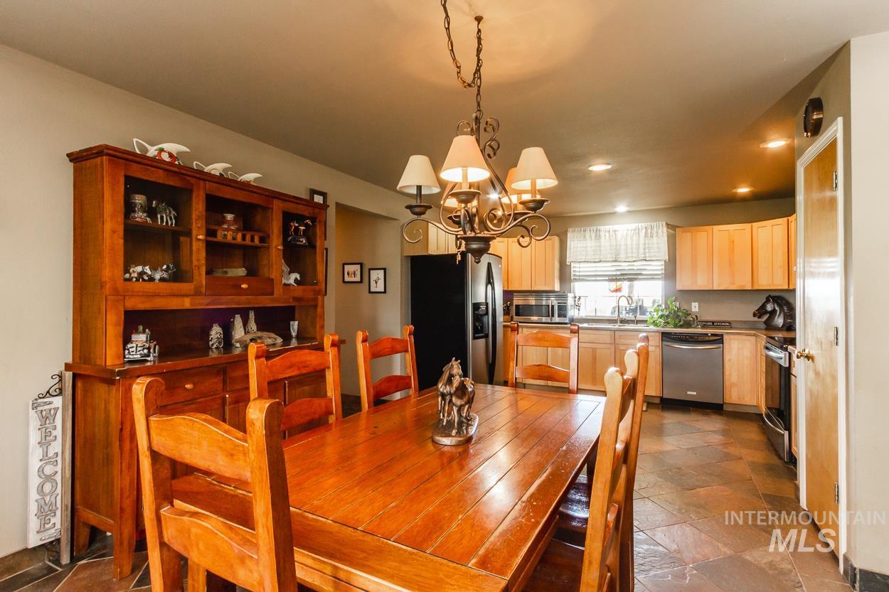 16973 S Vista Ave, Kuna, Idaho 83634, 3 Bedrooms, 2.5 Bathrooms, Residential For Sale, Price $3,749,000, 98951984
