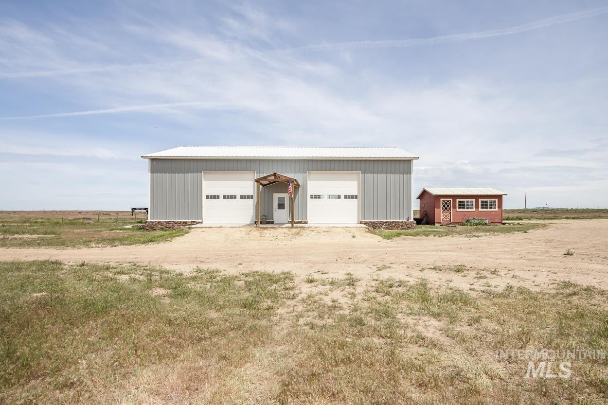 16973 S Vista Ave, Kuna, Idaho 83634, 3 Bedrooms, 2.5 Bathrooms, Farm & Ranch For Sale, Price $3,749,000,MLS 98951985