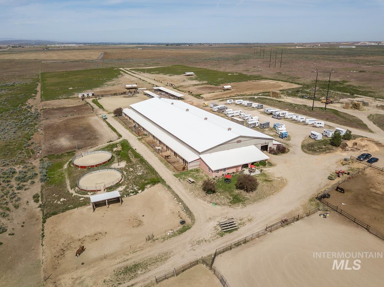 16973 S Vista Ave, Kuna, Idaho 83634, 3 Bedrooms, 2.5 Bathrooms, Farm & Ranch For Sale, Price $3,749,000,MLS 98951985