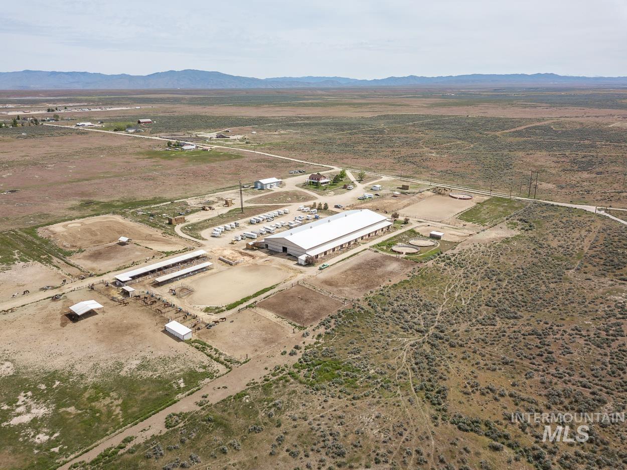 16973 S Vista Ave, Kuna, Idaho 83634, 3 Bedrooms, 2.5 Bathrooms, Farm & Ranch For Sale, Price $3,749,000,MLS 98951985