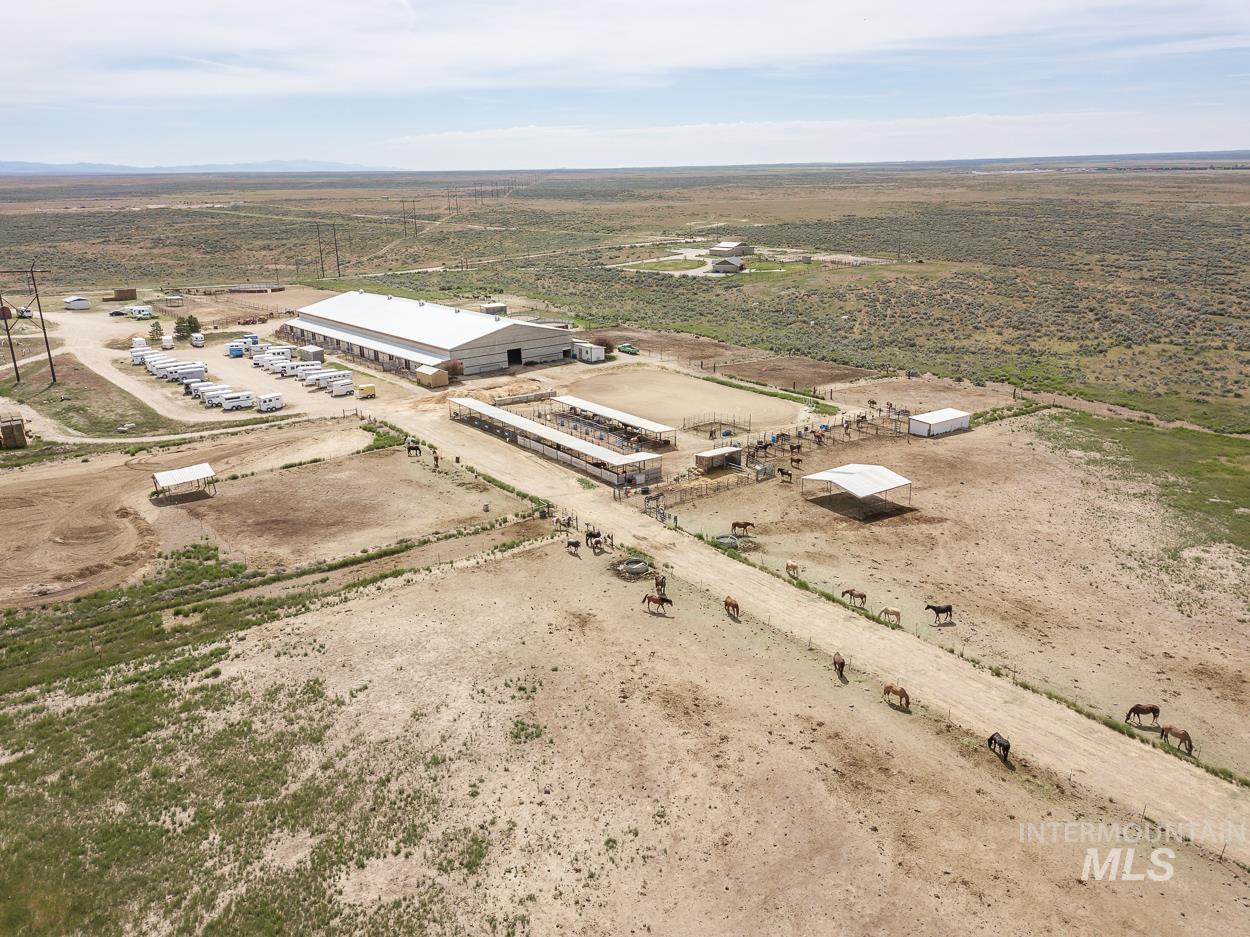 16973 S Vista Ave, Kuna, Idaho 83634, 3 Bedrooms, 2.5 Bathrooms, Farm & Ranch For Sale, Price $3,749,000,MLS 98951985