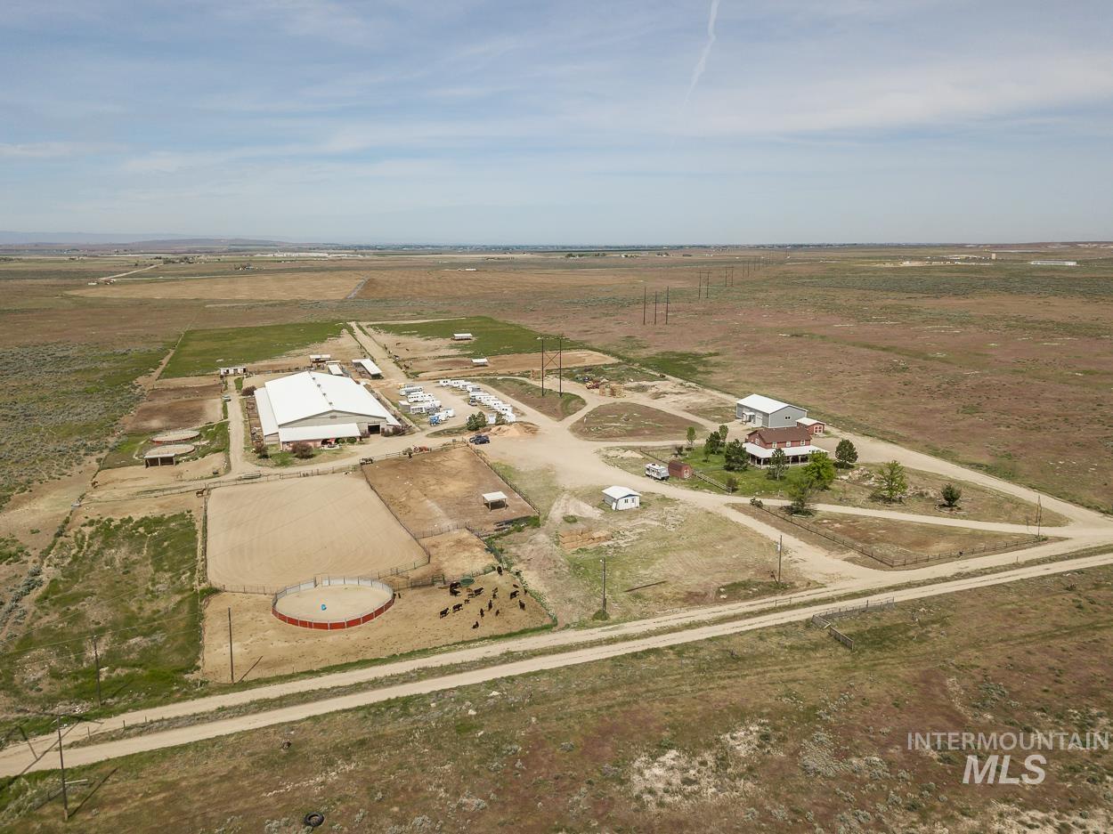 16973 S Vista Ave, Kuna, Idaho 83634, 3 Bedrooms, 2.5 Bathrooms, Farm & Ranch For Sale, Price $3,749,000,MLS 98951985