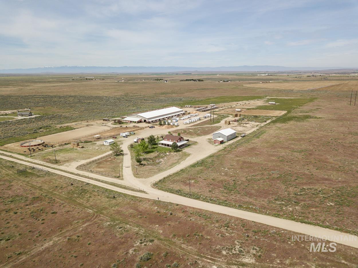16973 S Vista Ave, Kuna, Idaho 83634, 3 Bedrooms, 2.5 Bathrooms, Farm & Ranch For Sale, Price $3,749,000,MLS 98951985