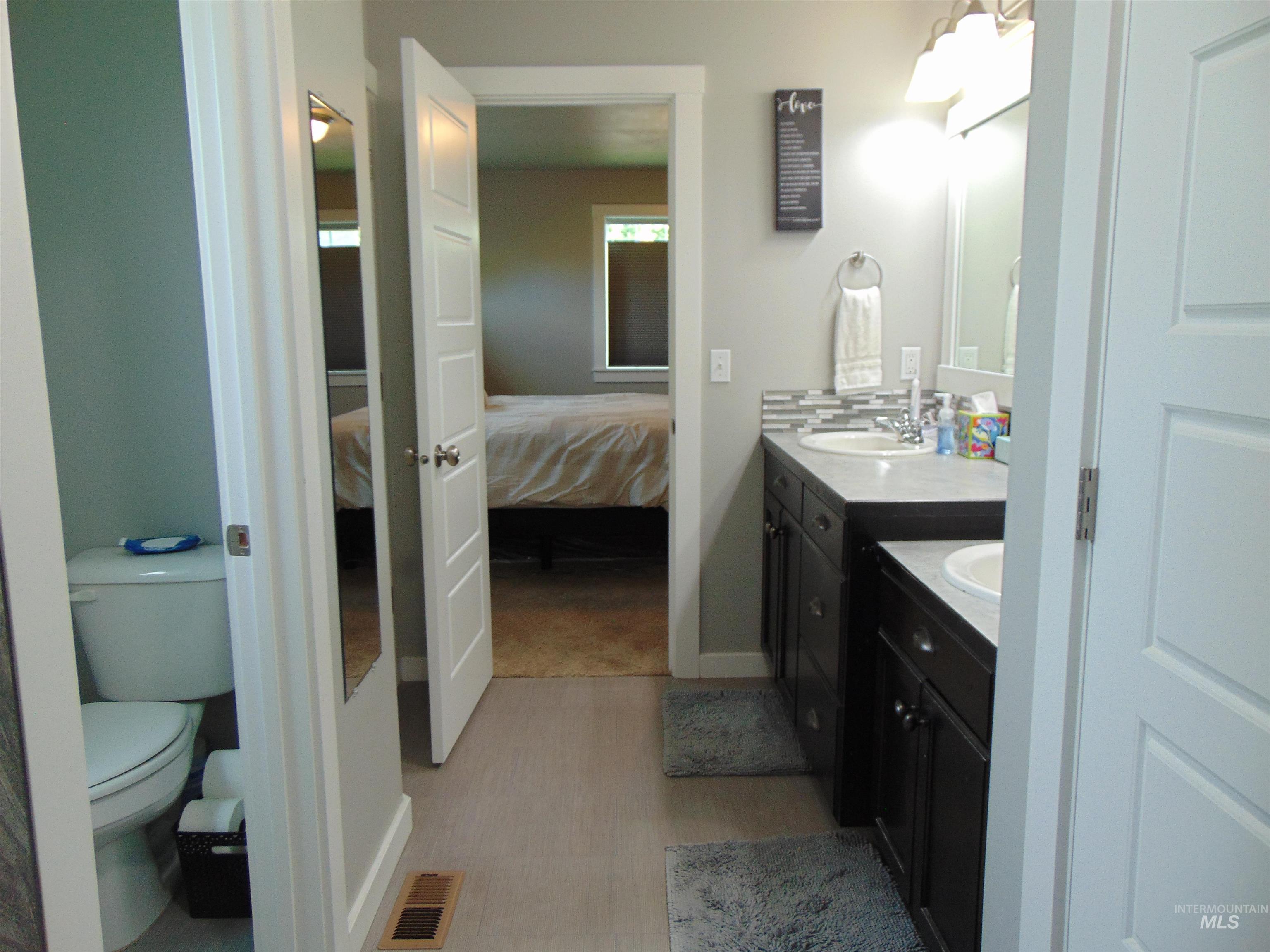 983 South Street, Vale, Oregon 97918, 4 Bedrooms, 2.5 Bathrooms, Residential For Sale, Price $535,000,MLS 98952001