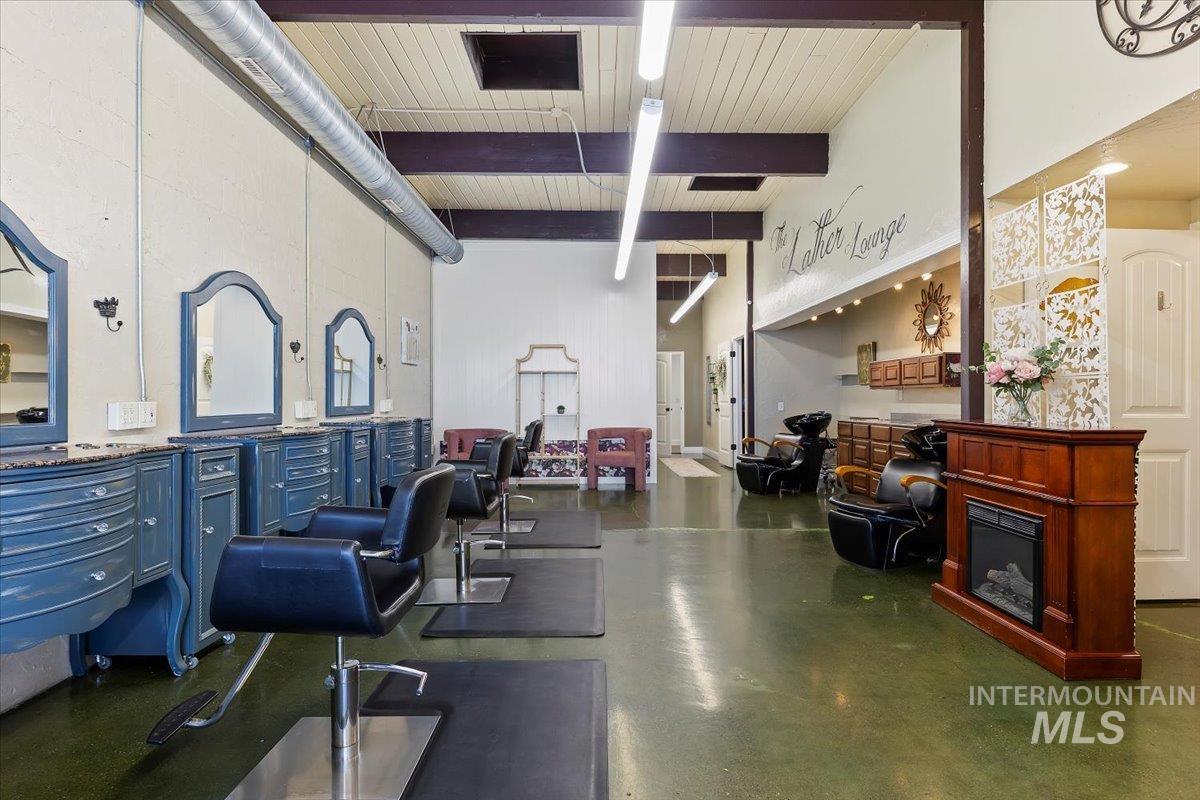 123 E 23rd Drive, Burley, Idaho 83318, 4 Rooms, Business/Commercial For Sale, Price $335,000,MLS 98952111