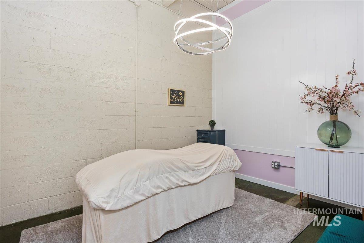 123 E 23rd Drive, Burley, Idaho 83318, 4 Rooms, Business/Commercial For Sale, Price $335,000,MLS 98952111