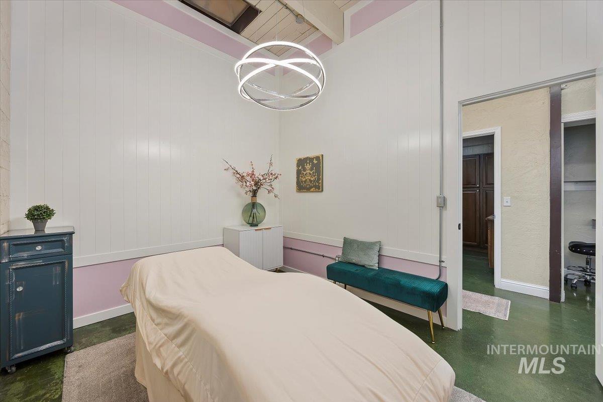 123 E 23rd Drive, Burley, Idaho 83318, 4 Rooms, Business/Commercial For Sale, Price $335,000,MLS 98952111