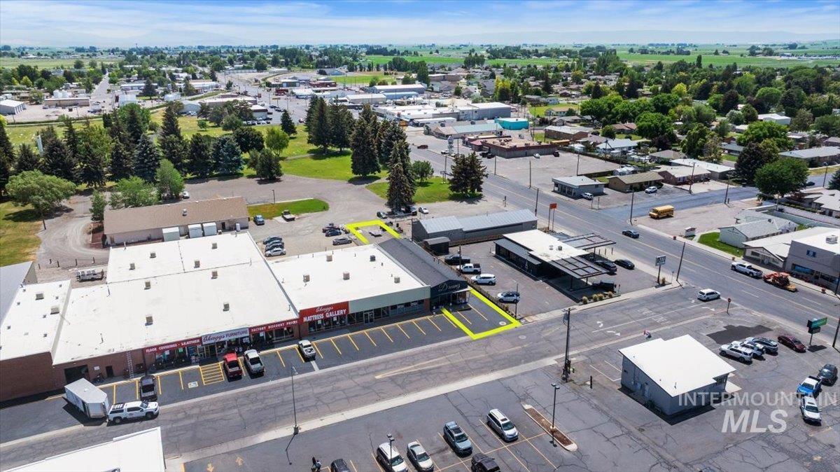 123 E 23rd Drive, Burley, Idaho 83318, 4 Rooms, Business/Commercial For Sale, Price $335,000,MLS 98952111