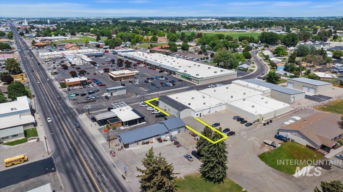 123 E 23rd Drive, Burley, Idaho 83318, 4 Rooms, Business/Commercial For Sale, Price $335,000,MLS 98952111