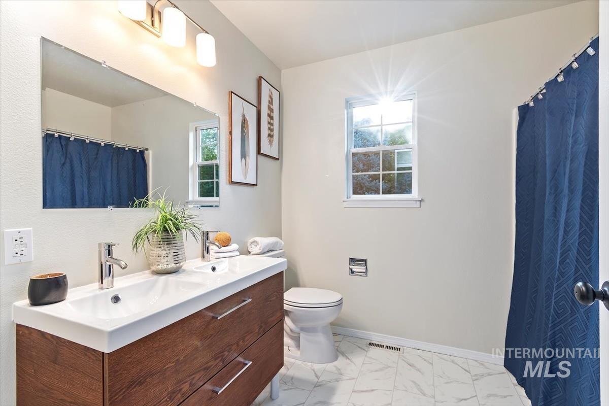 3510 N North, Boise, Idaho 83703, 4 Bedrooms, 3.5 Bathrooms, Residential For Sale, Price $759,900,MLS 98952125