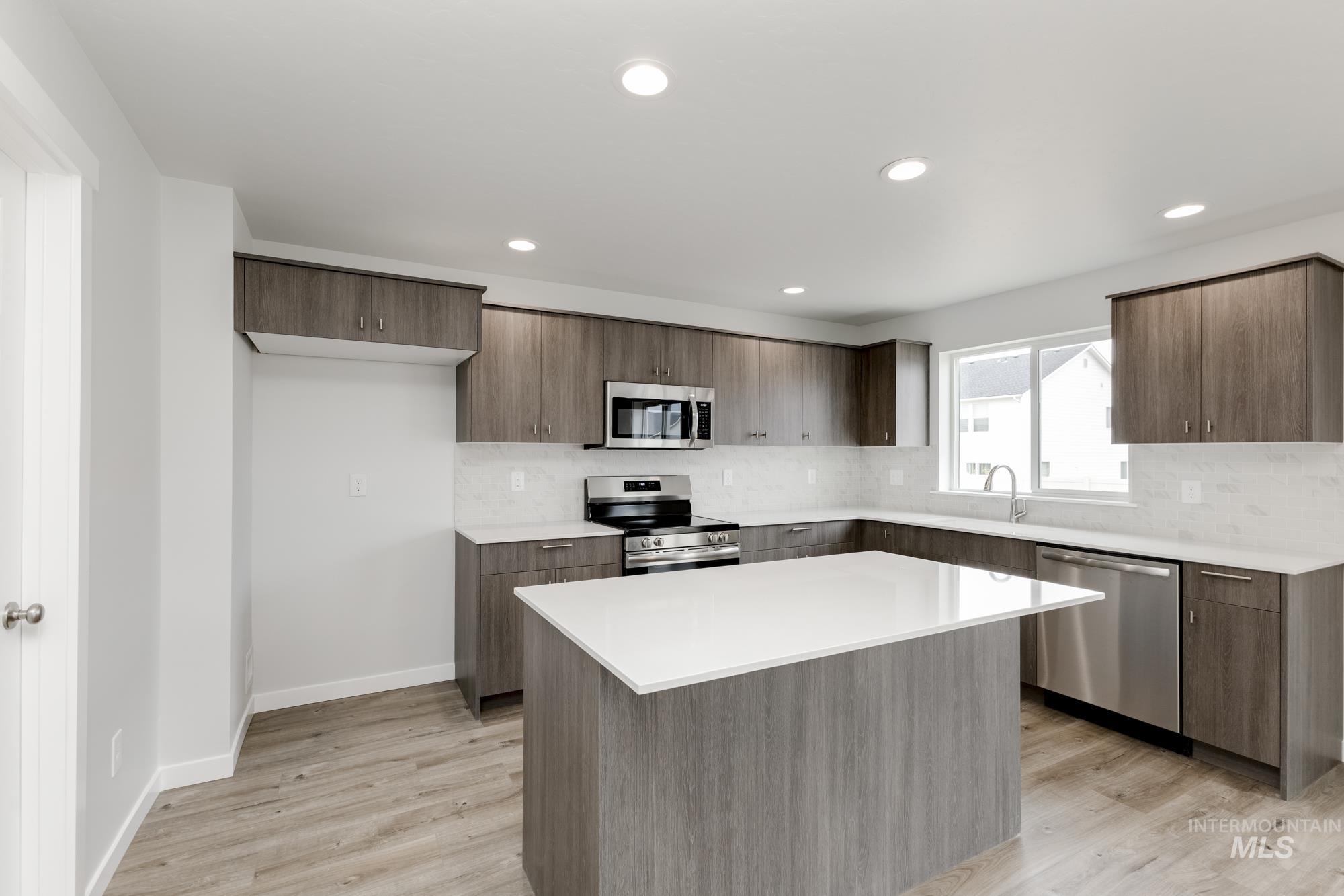 2361 N Lithodora Ave, Star, Idaho 83669, 4 Bedrooms, 2.5 Bathrooms, Residential For Sale, Price $499,990,MLS 98952170