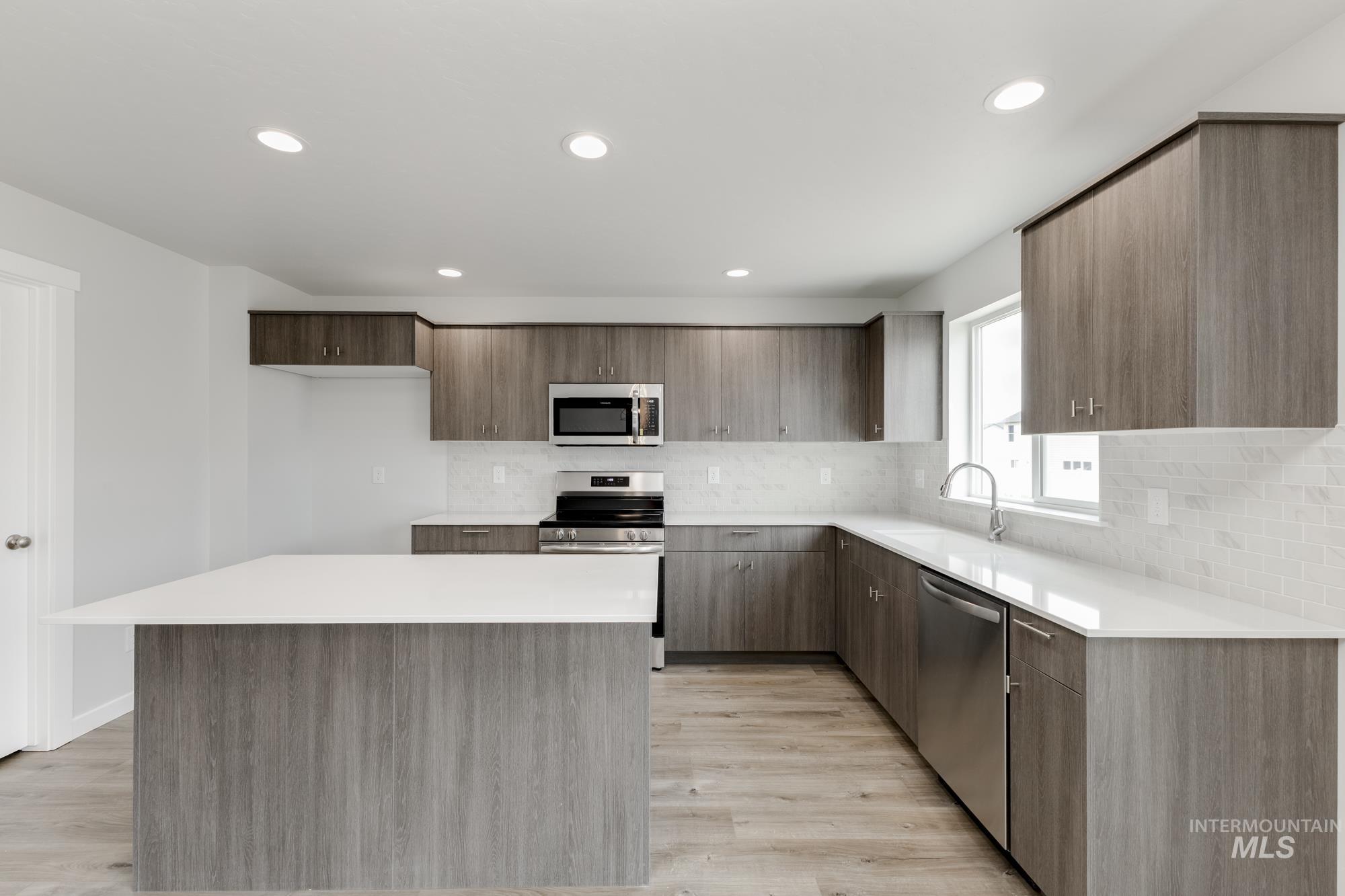 2361 N Lithodora Ave, Star, Idaho 83669, 4 Bedrooms, 2.5 Bathrooms, Residential For Sale, Price $499,990,MLS 98952170