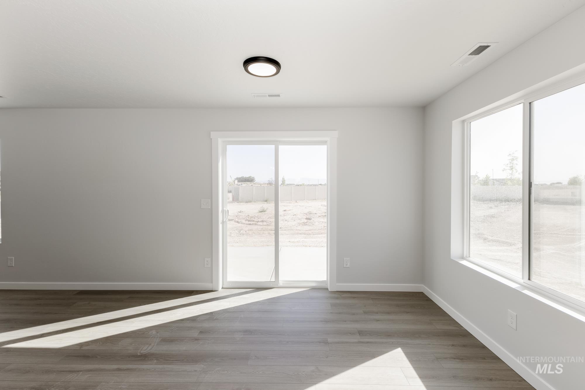 8448 S Tyrion Way, Kuna, Idaho 83634, 4 Bedrooms, 3 Bathrooms, Residential For Sale, Price $579,990,MLS 98952196