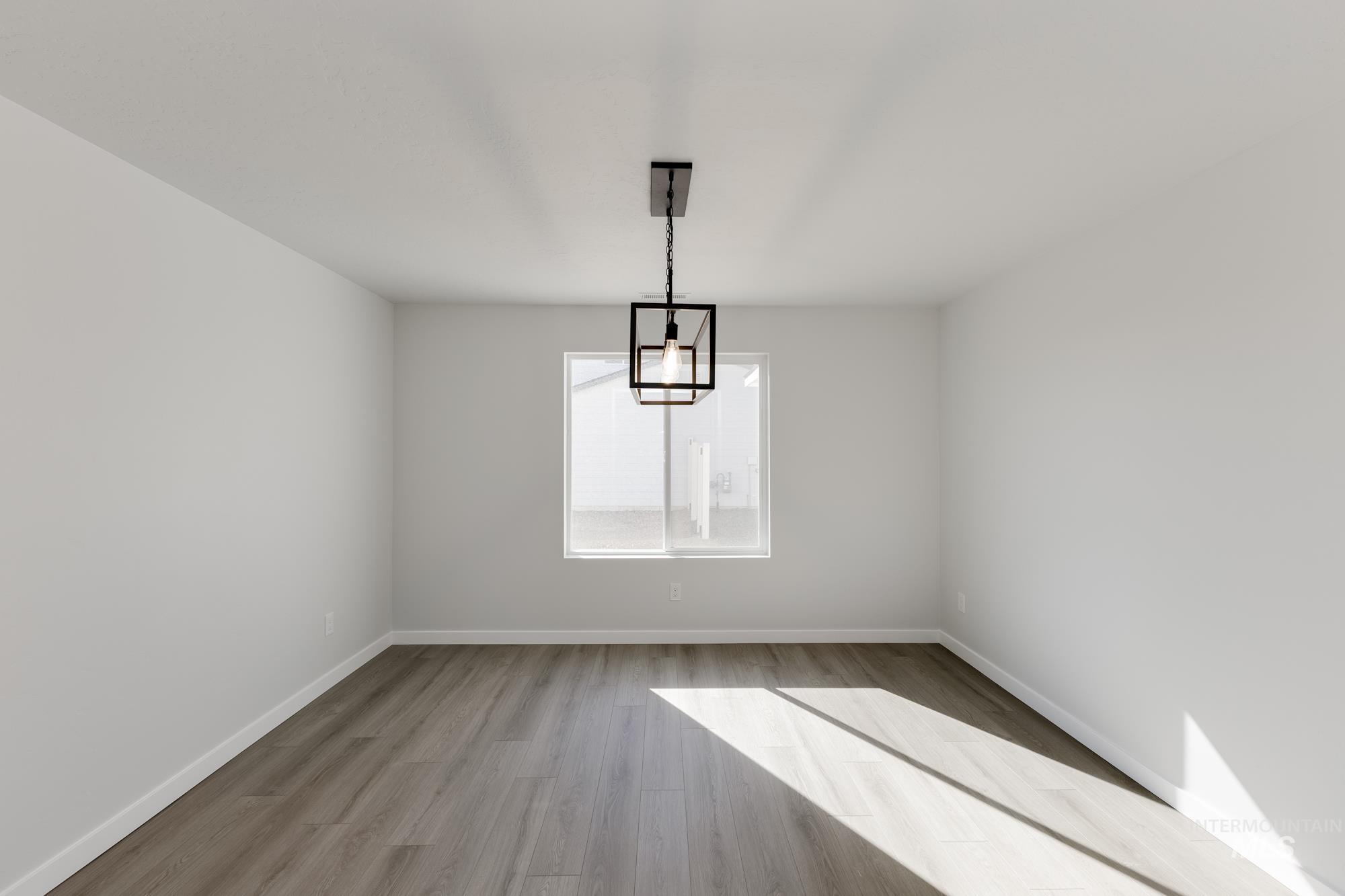 8448 S Tyrion Way, Kuna, Idaho 83634, 4 Bedrooms, 3 Bathrooms, Residential For Sale, Price $579,990,MLS 98952196