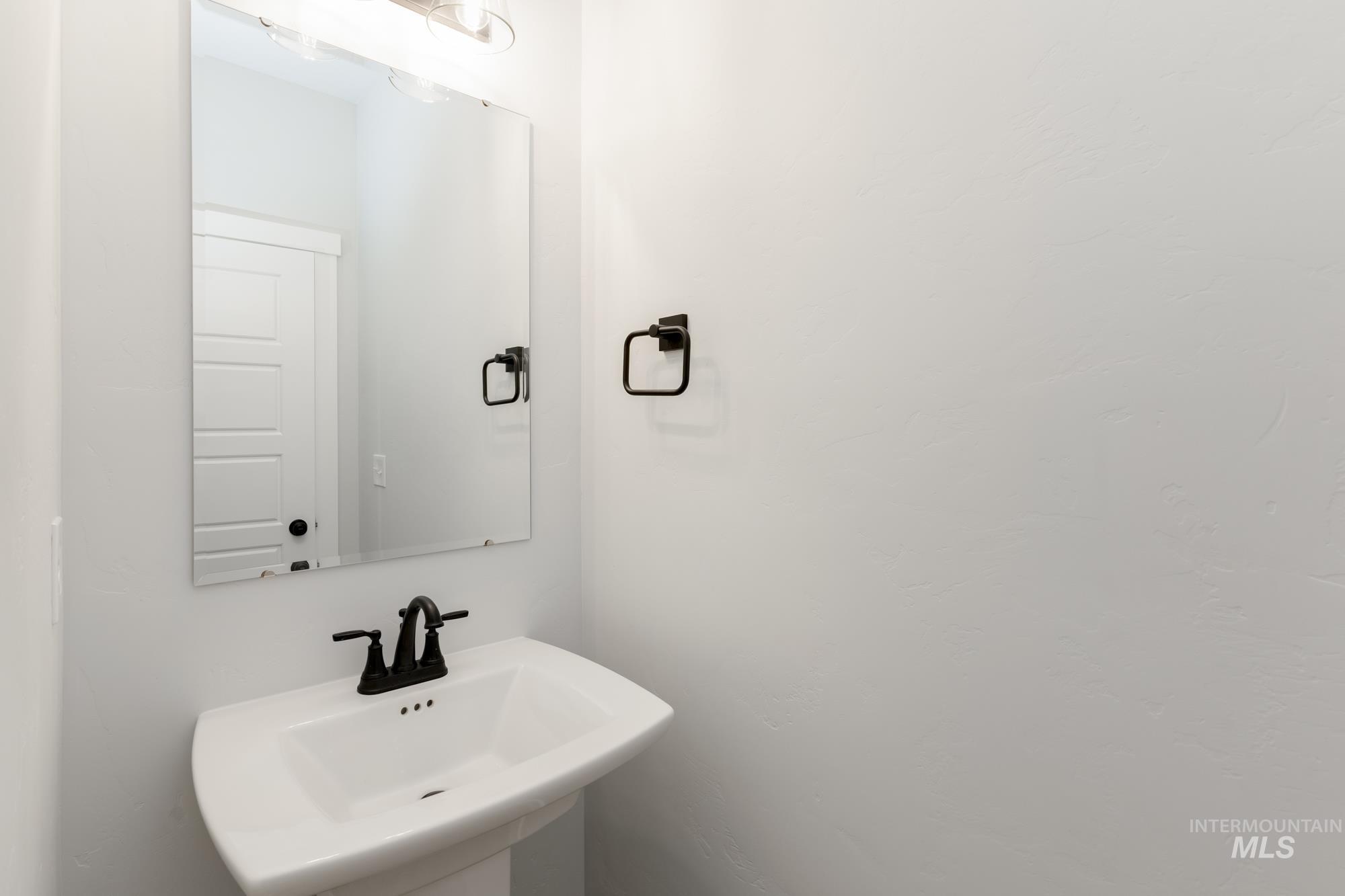 919 E Perjue Basin Dr, Nampa, Idaho 83686, 4 Bedrooms, 2.5 Bathrooms, Residential For Sale, Price $515,990,MLS 98952203