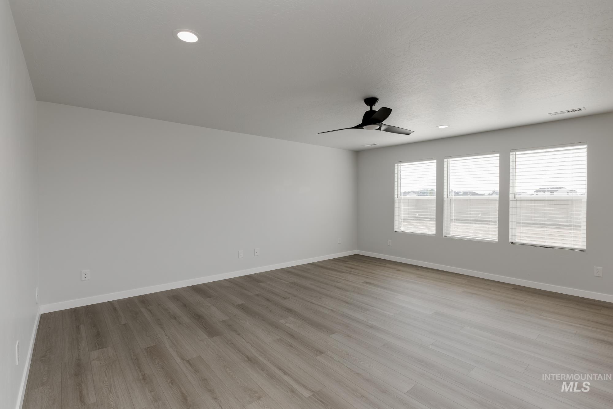 907 E Perjue Basin Dr, Nampa, Idaho 83686, 5 Bedrooms, 3 Bathrooms, Residential For Sale, Price $499,990,MLS 98952204