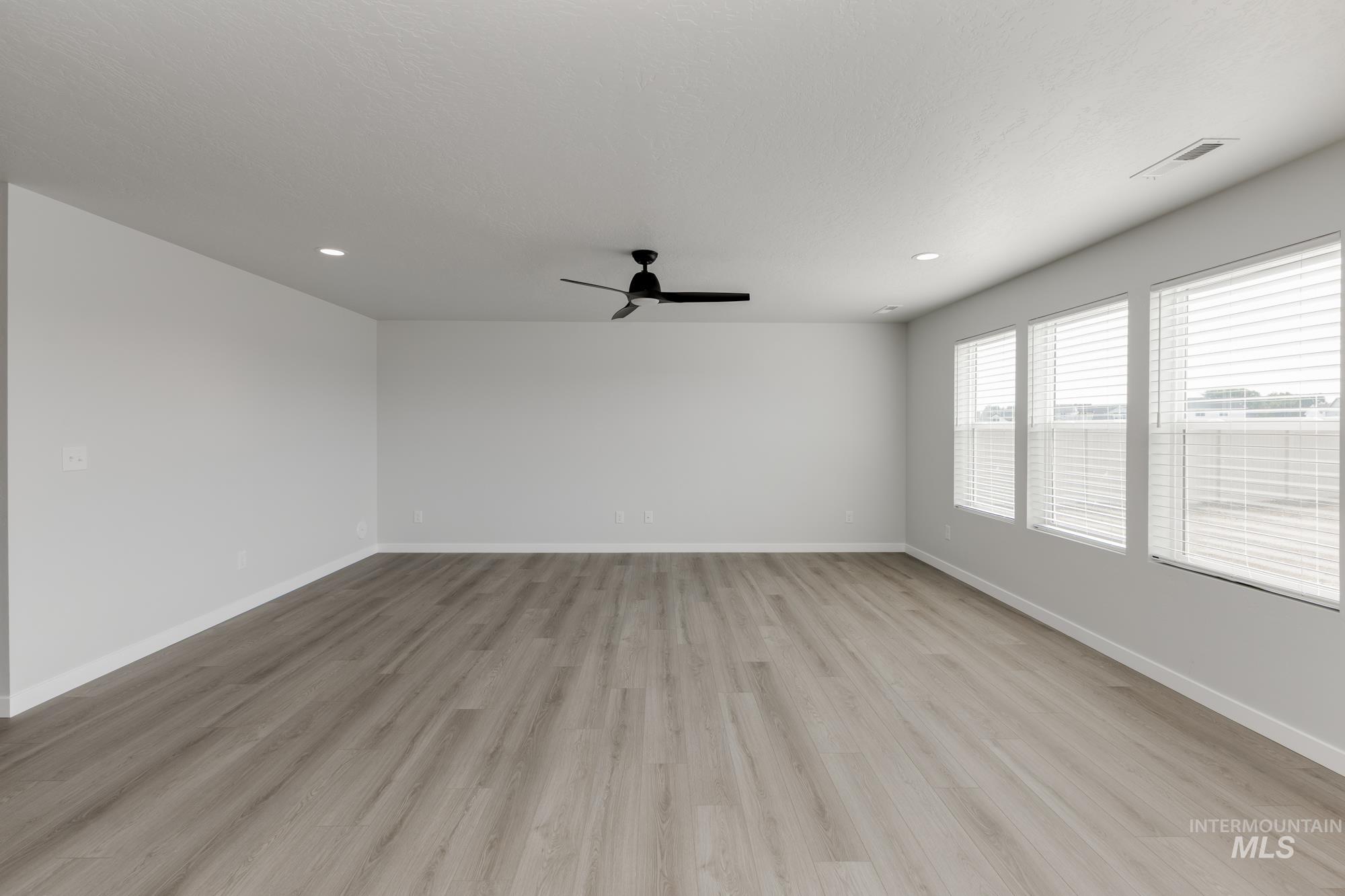 907 E Perjue Basin Dr, Nampa, Idaho 83686, 5 Bedrooms, 3 Bathrooms, Residential For Sale, Price $499,990,MLS 98952204