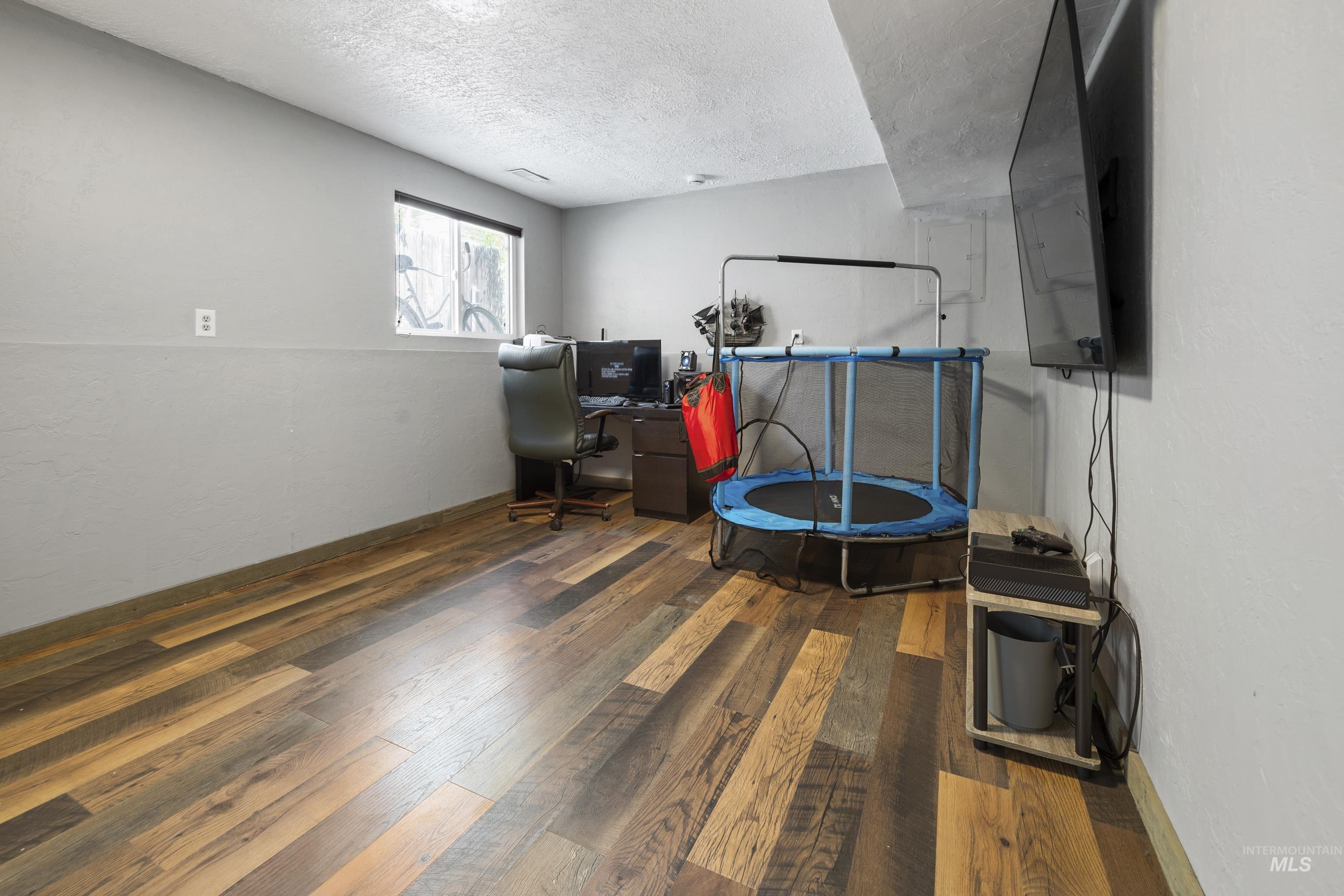 3636 W Palouse St, Boise, Idaho 83705, 4 Bedrooms, 2 Bathrooms, Residential For Sale, Price $455,000,MLS 98952219