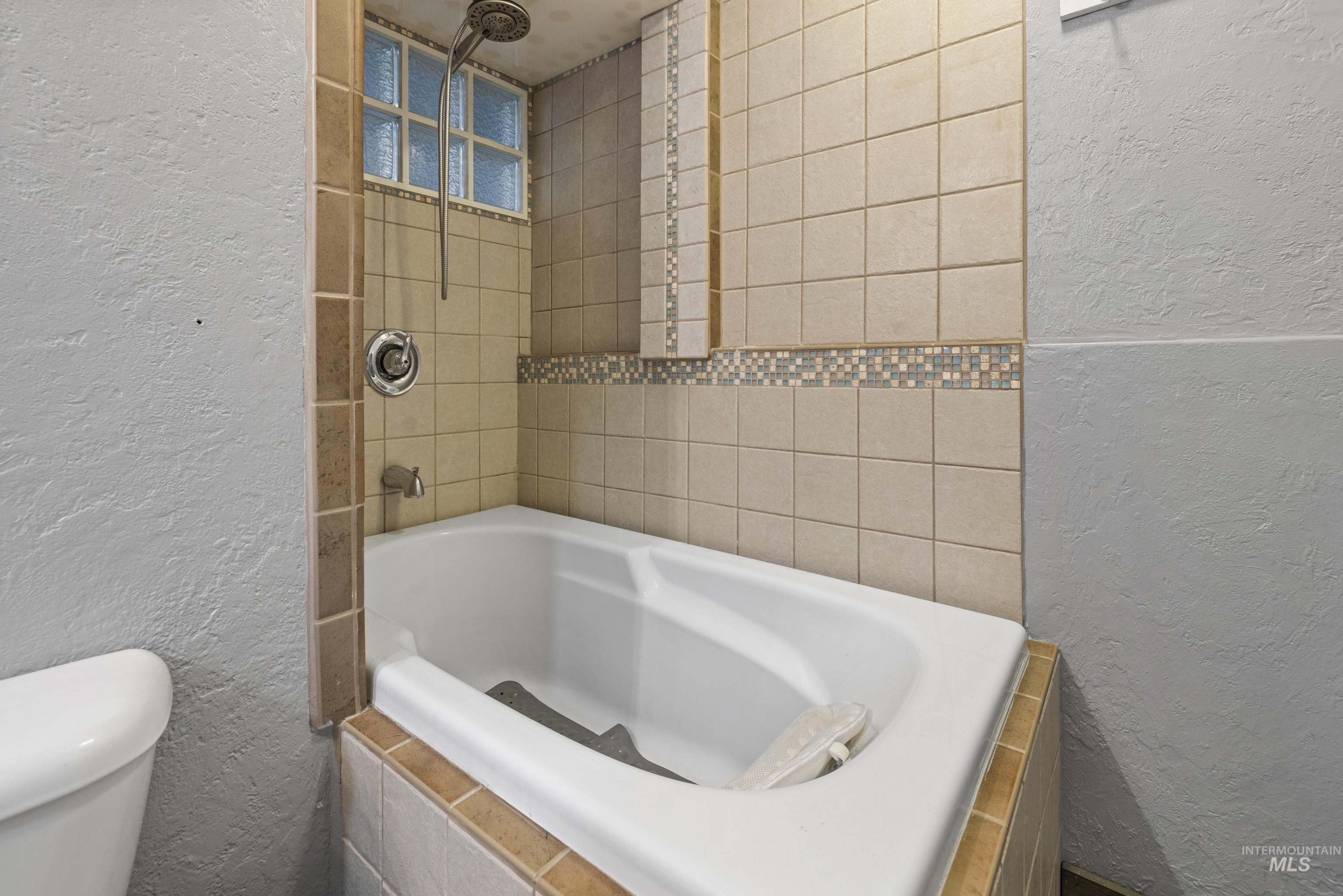 3636 W Palouse St, Boise, Idaho 83705, 4 Bedrooms, 2 Bathrooms, Residential For Sale, Price $455,000,MLS 98952219