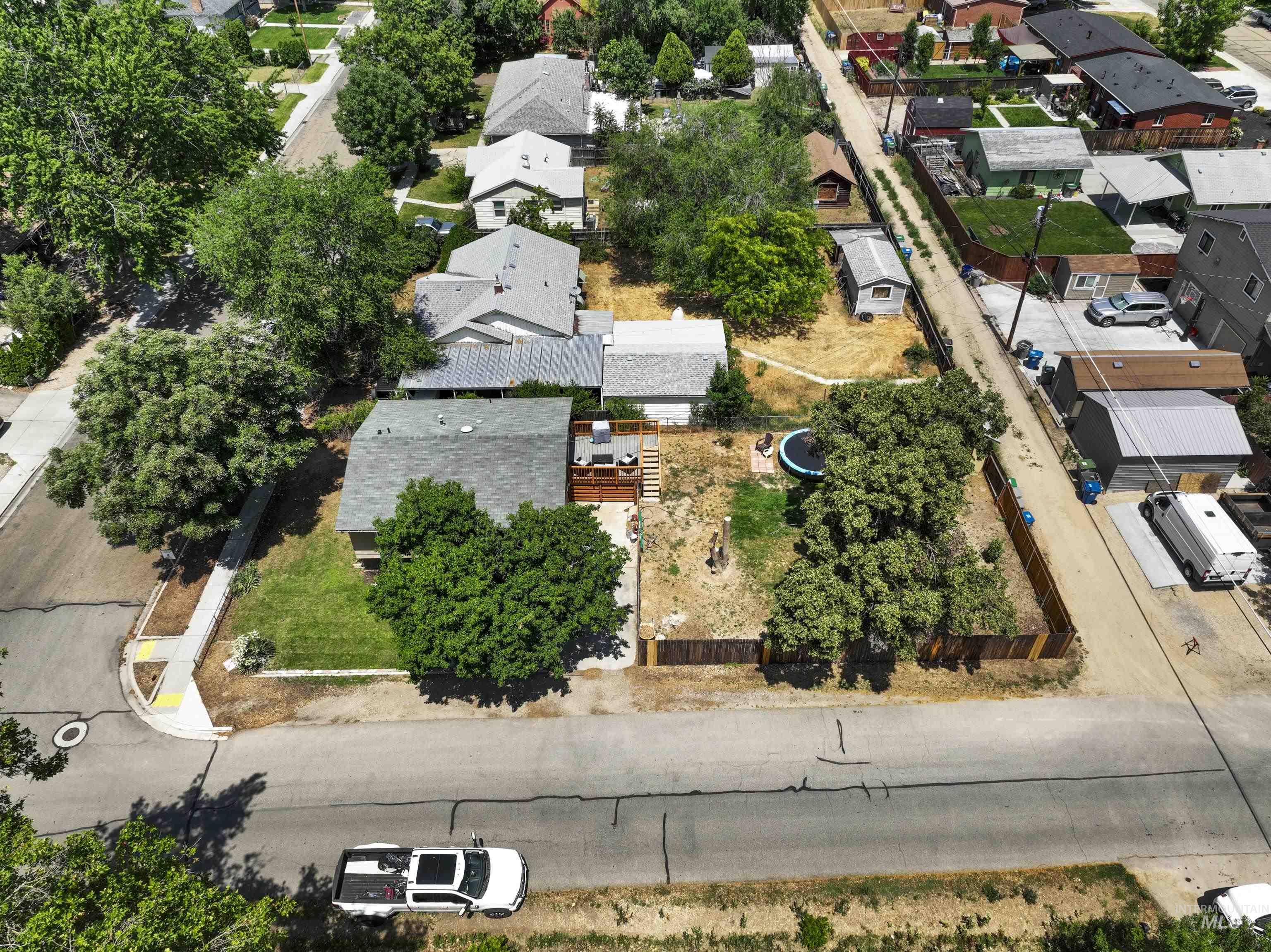 3636 W Palouse St, Boise, Idaho 83705, 4 Bedrooms, 2 Bathrooms, Residential For Sale, Price $455,000,MLS 98952219