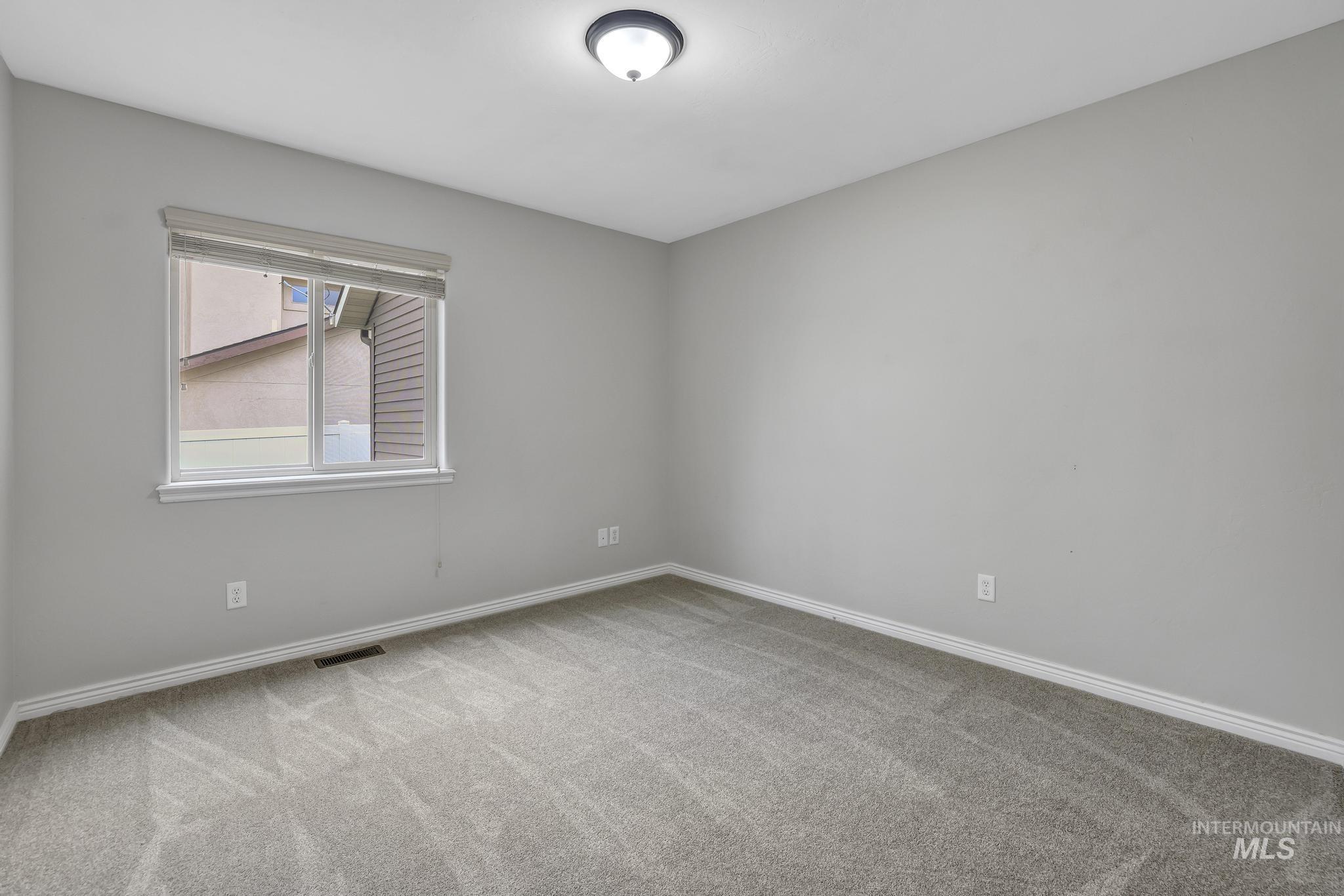 1021 Ballard Ln, Kimberly, Idaho 83341, 5 Bedrooms, 3 Bathrooms, Residential For Sale, Price $534,900,MLS 98952314