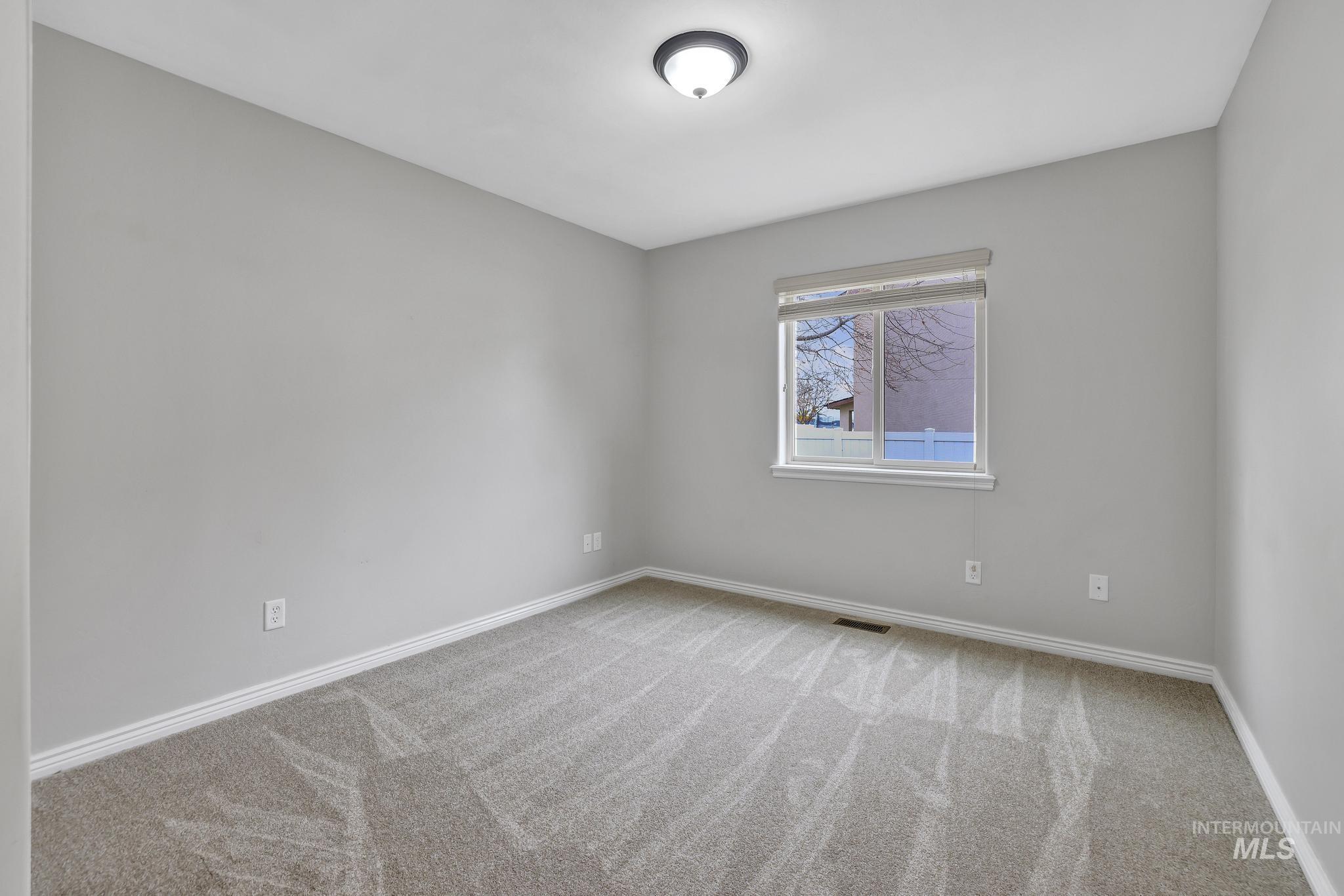 1021 Ballard Ln, Kimberly, Idaho 83341, 5 Bedrooms, 3 Bathrooms, Residential For Sale, Price $534,900,MLS 98952314